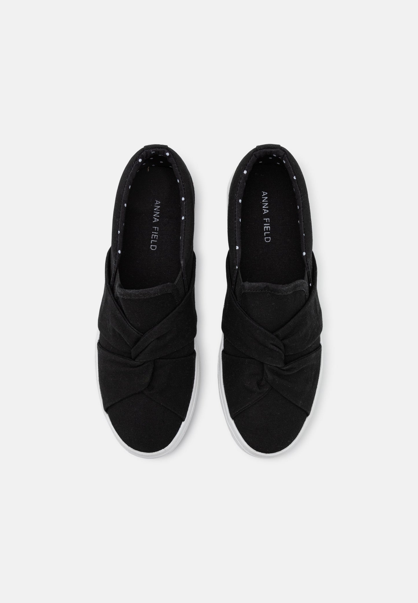 Anna Field Trainers - Trainers