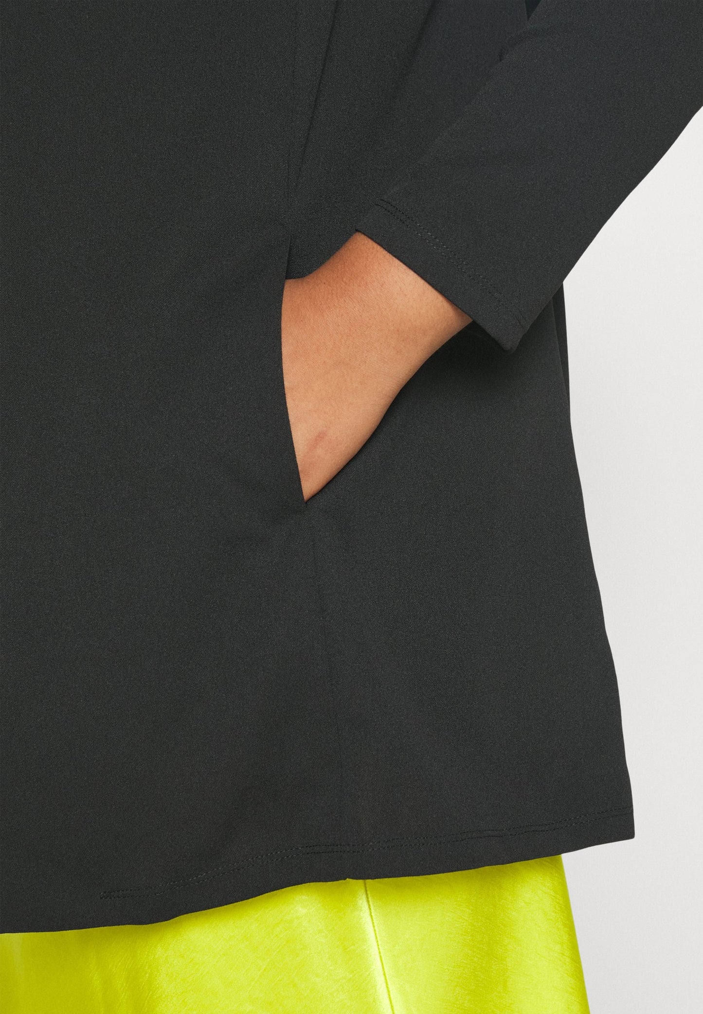 Short Coat - Black