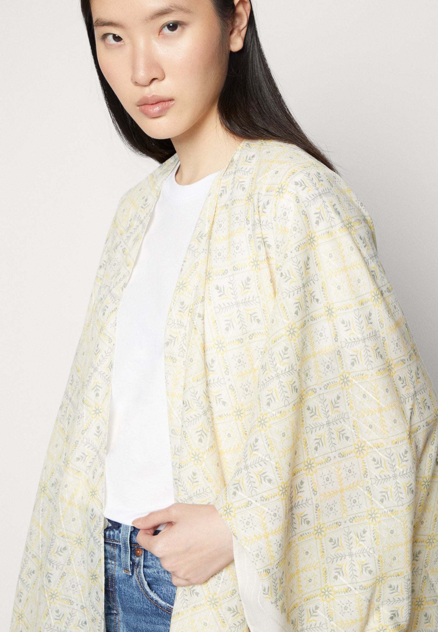 Anna Field Cape - Cape
