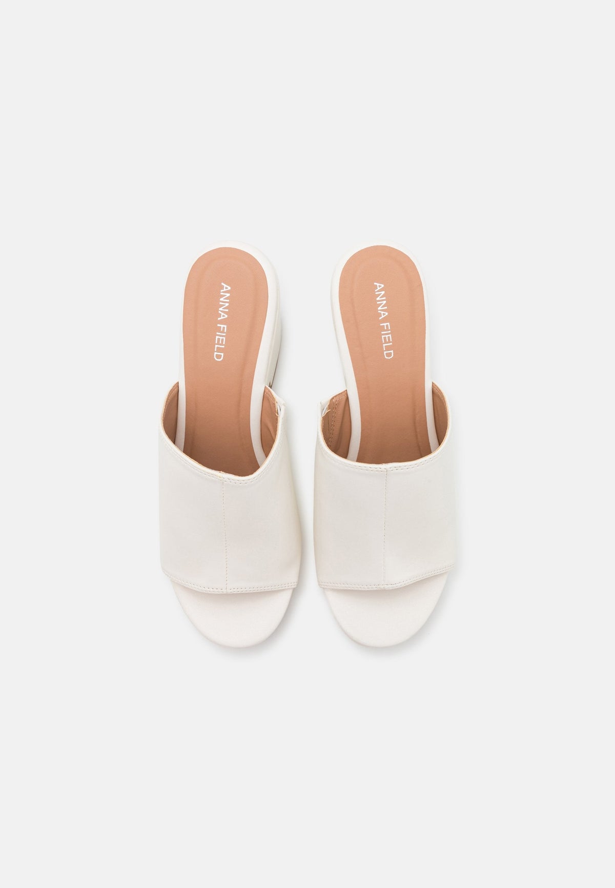Wide Fit - Heeled Mules -White