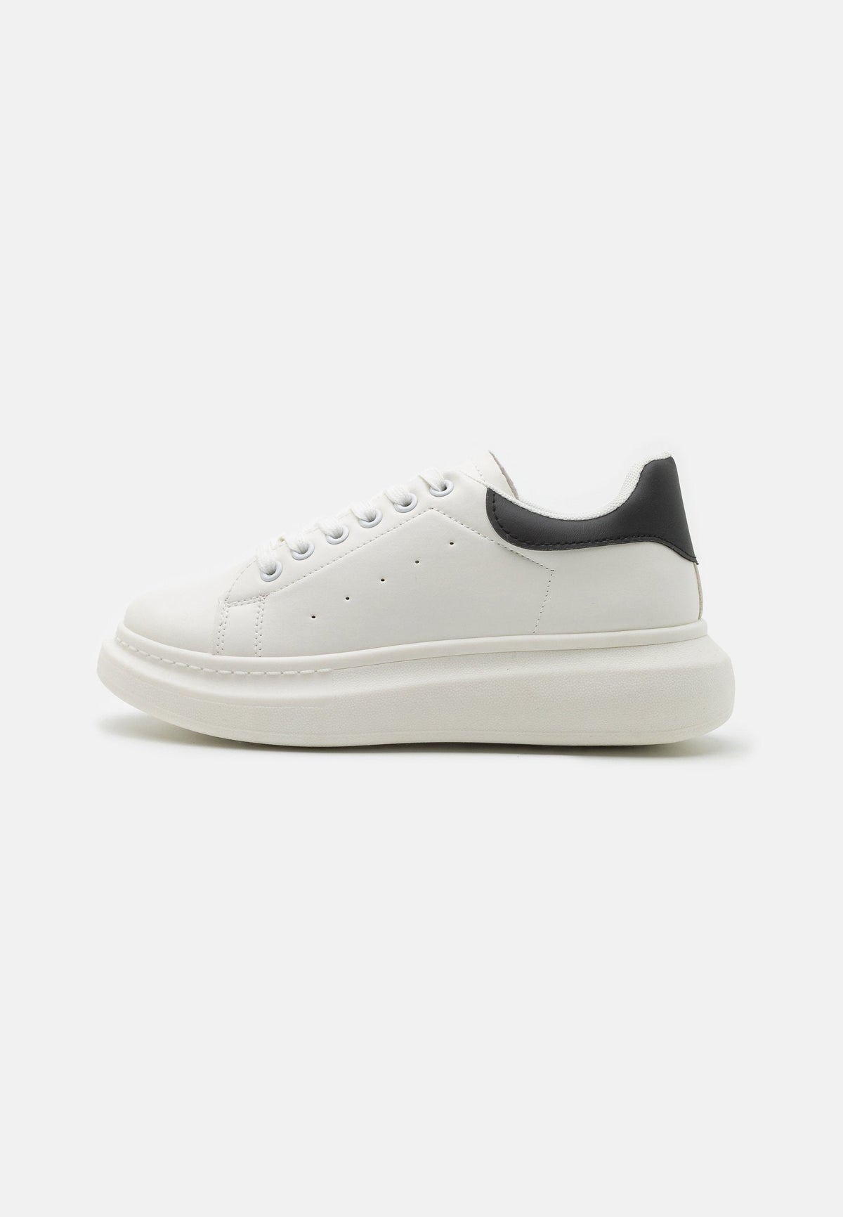 Anna Field Trainers - Gold