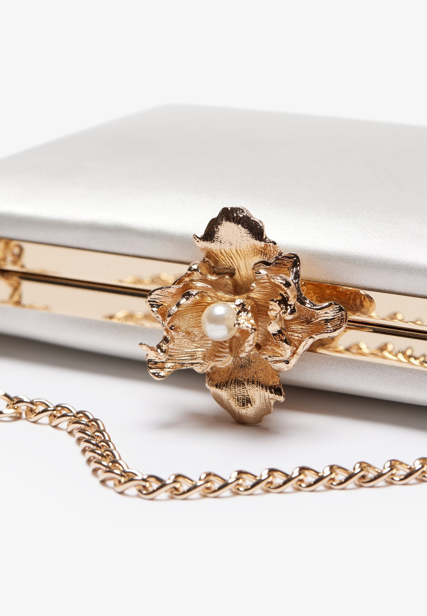 Anna Field Clutch - White
