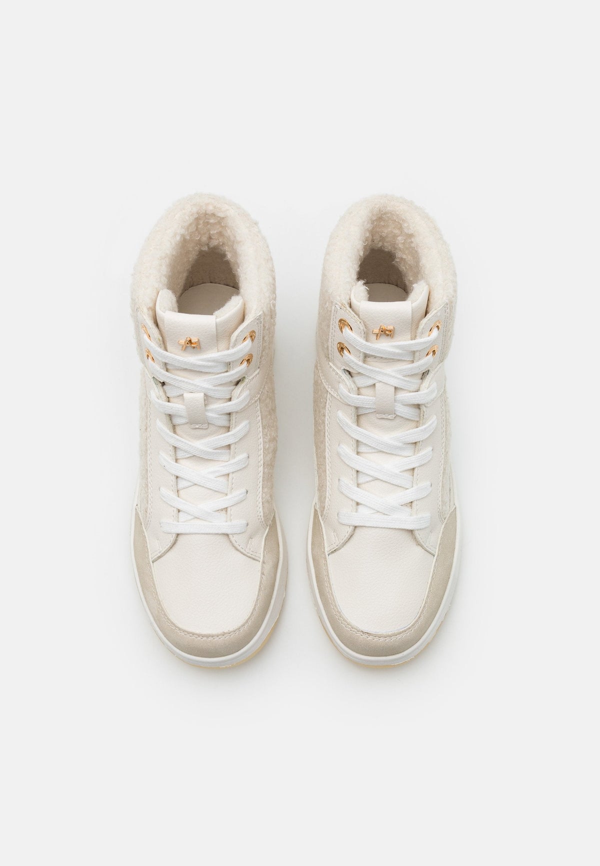 Wide Fit - High-Top Trainers