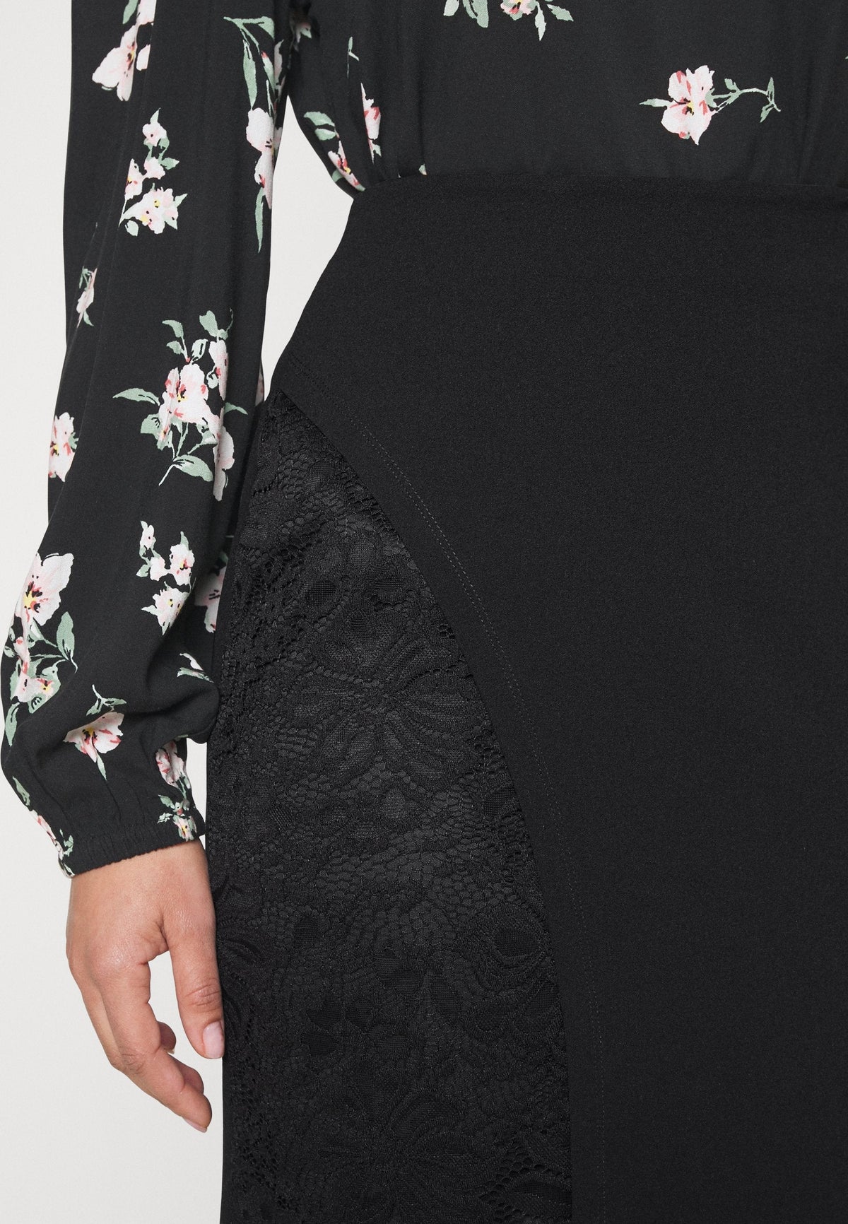 Panel Asymmetric - Mini Skirt