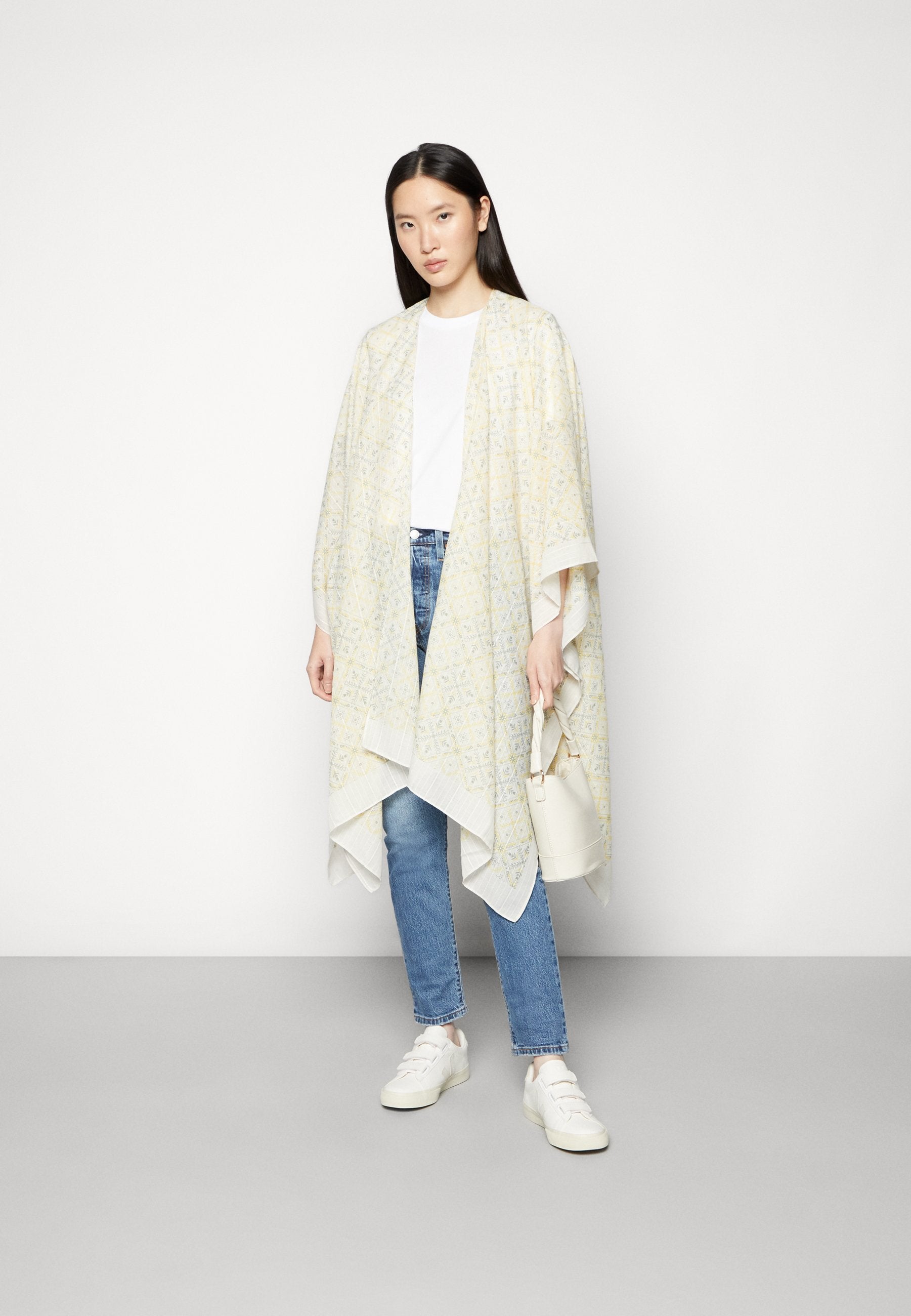 Anna Field Cape - Cape