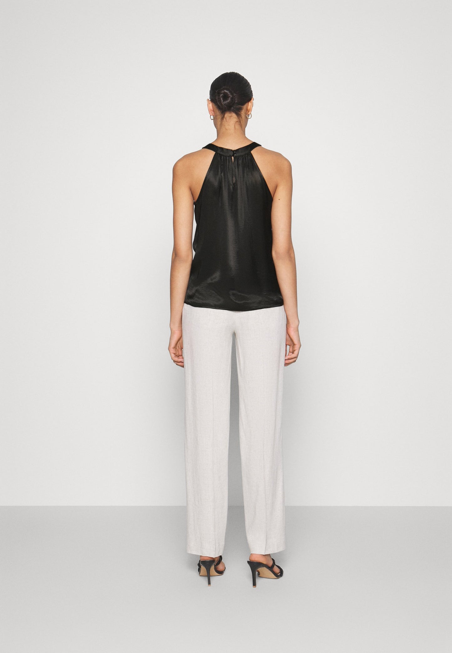 Anna Field Top - Black