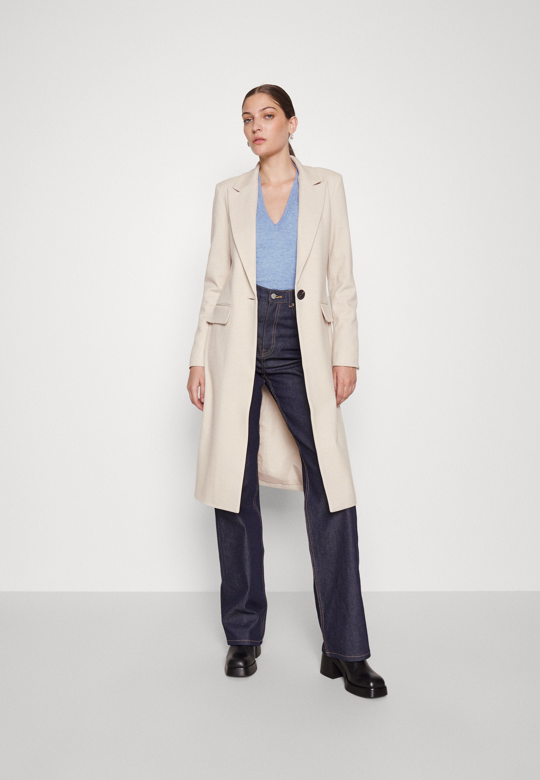  Classic Coat - Beige