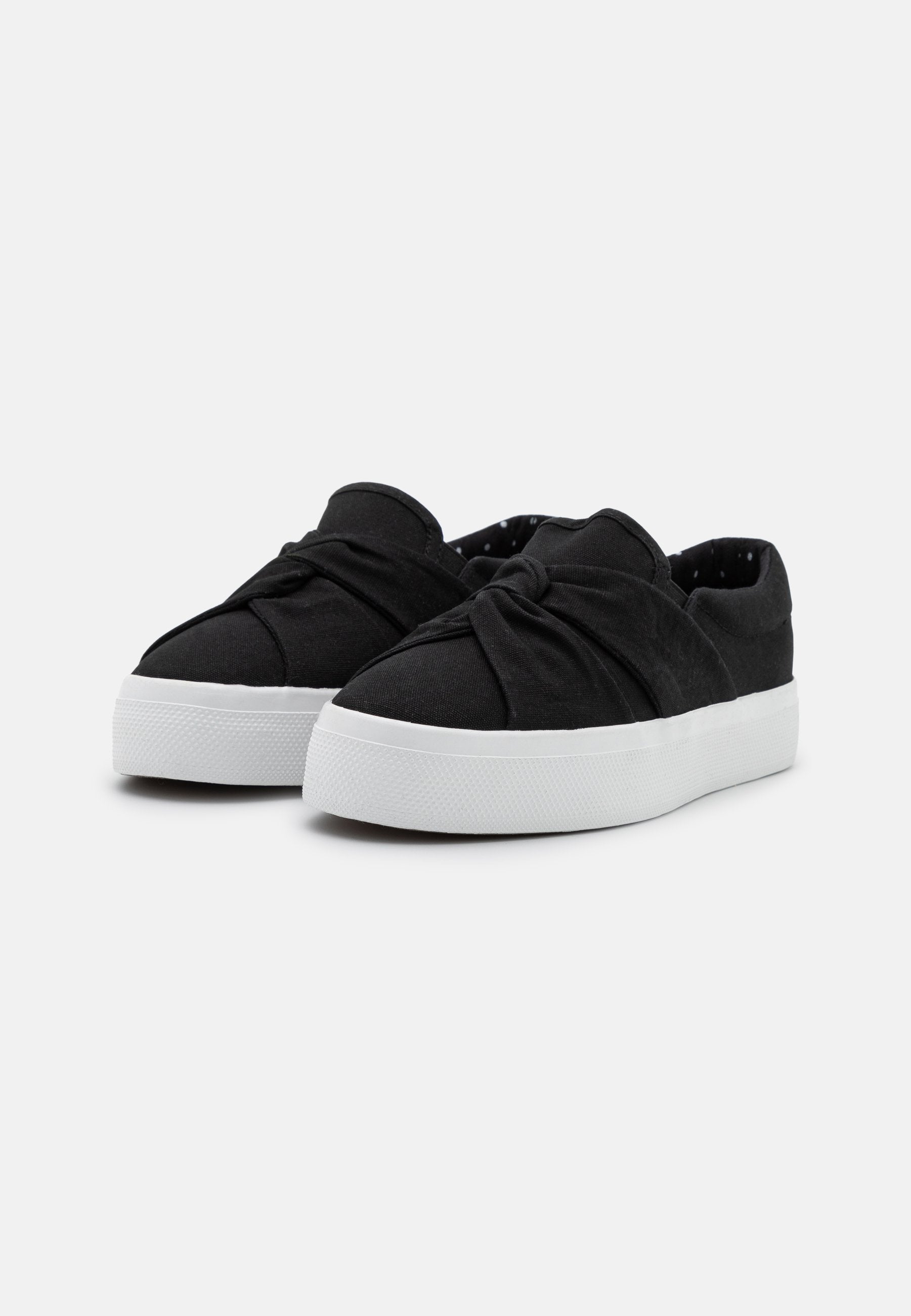 Anna Field Trainers - Trainers