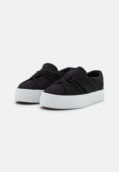 Anna Field Trainers - Trainers