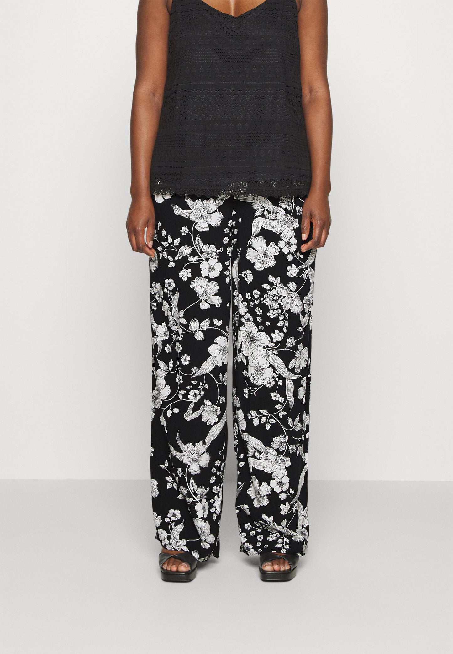  Trousers - Black/Off-White