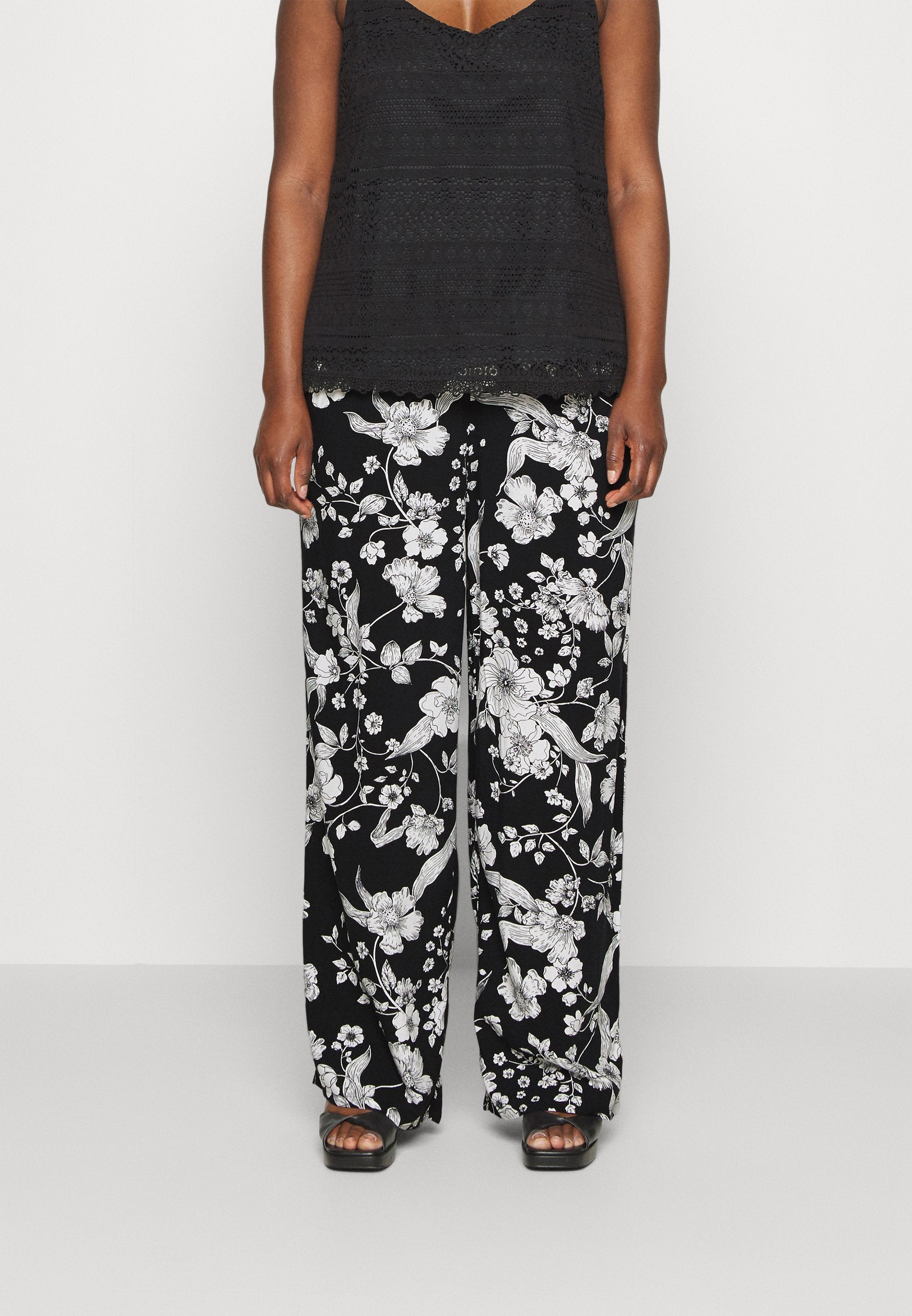  Trousers - Black/Off-White