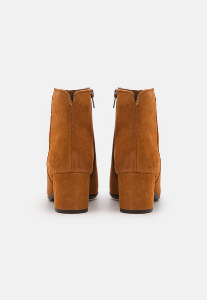  Leather - Classic Ankle Boots - Cognac