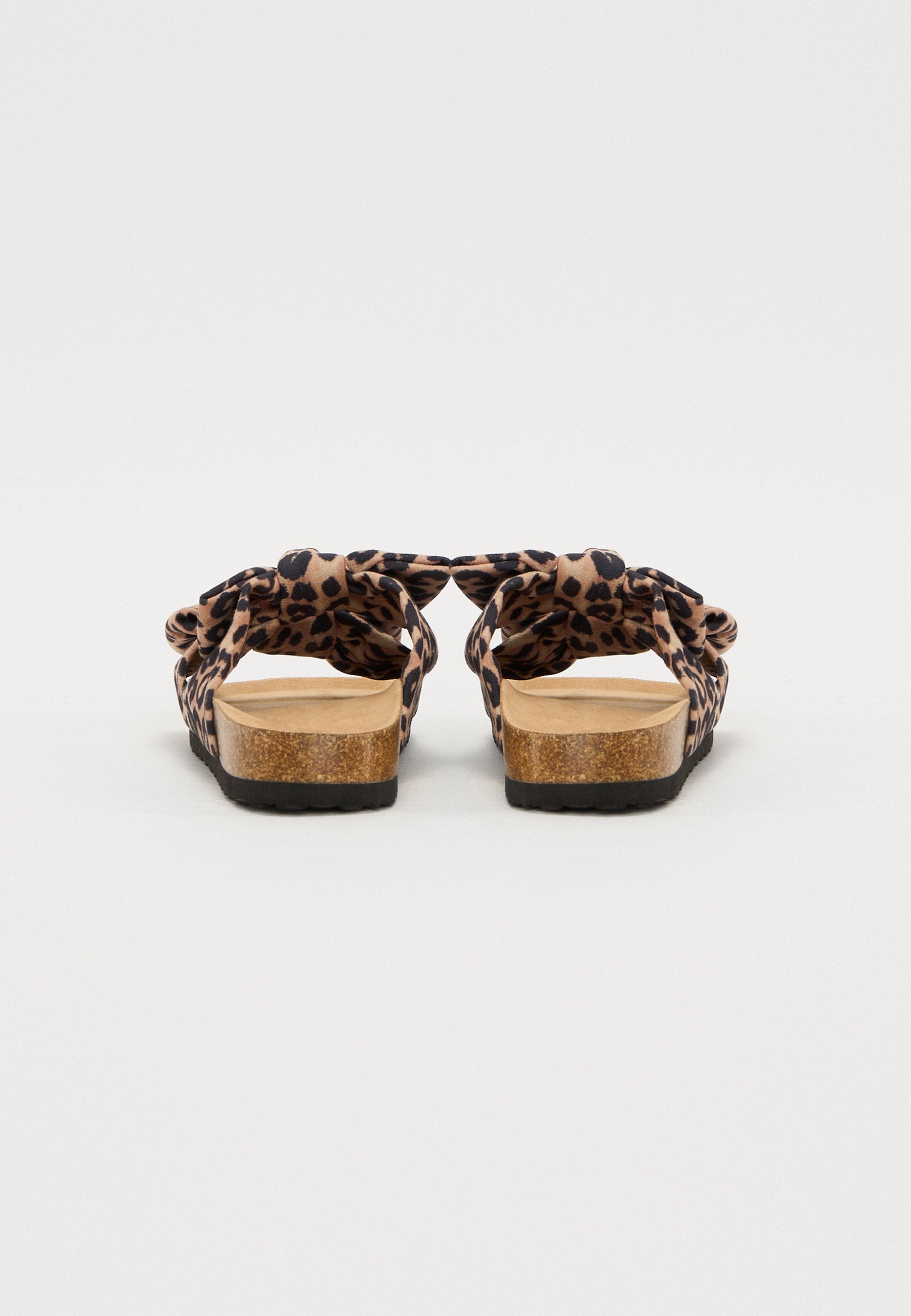  Slippers - Leopard