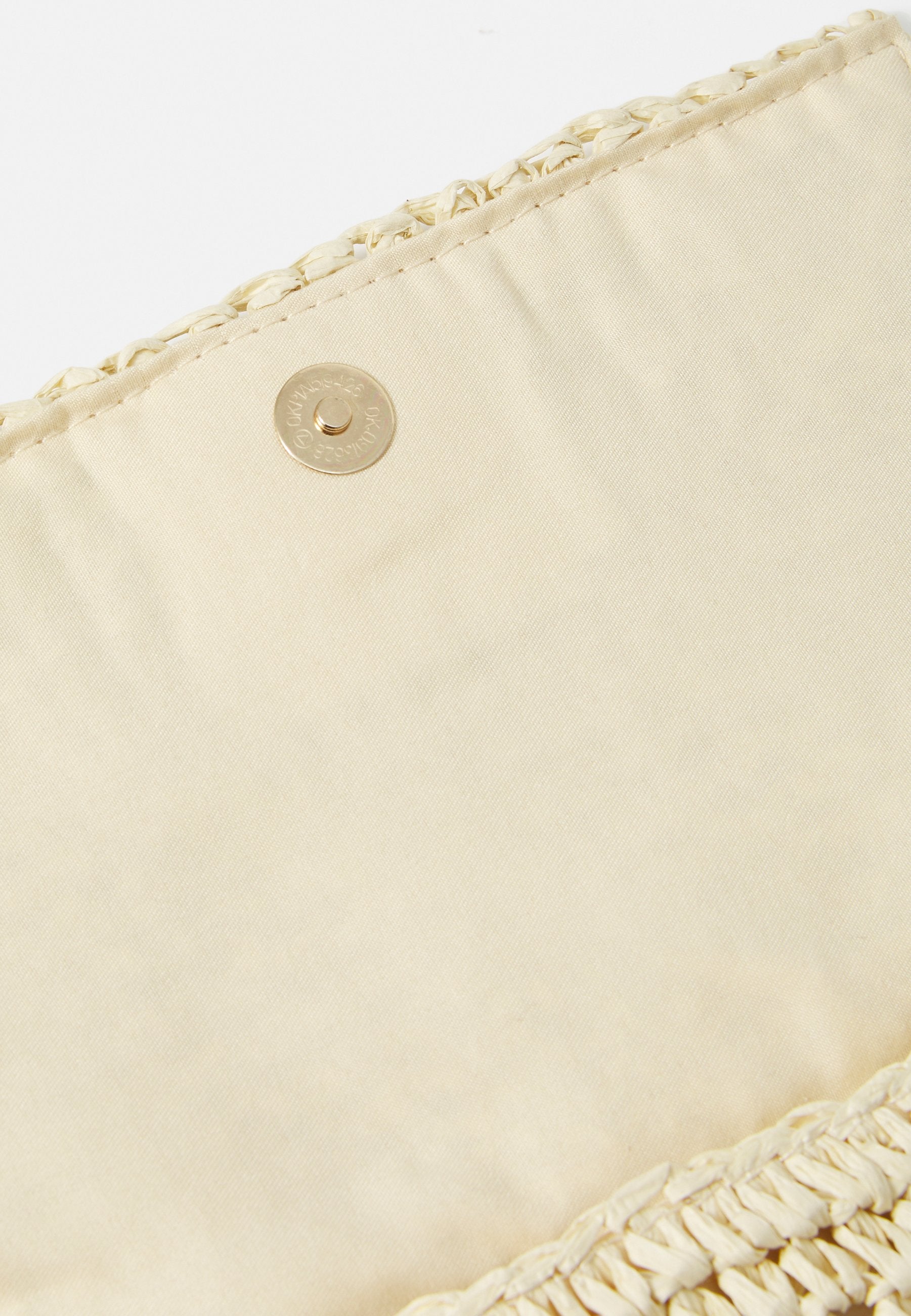 Anna Field Clutch - Straw