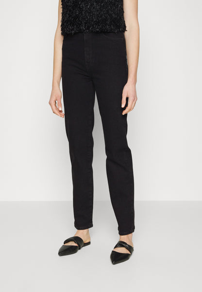  Straight Leg Jeans - Straight Leg Jeans