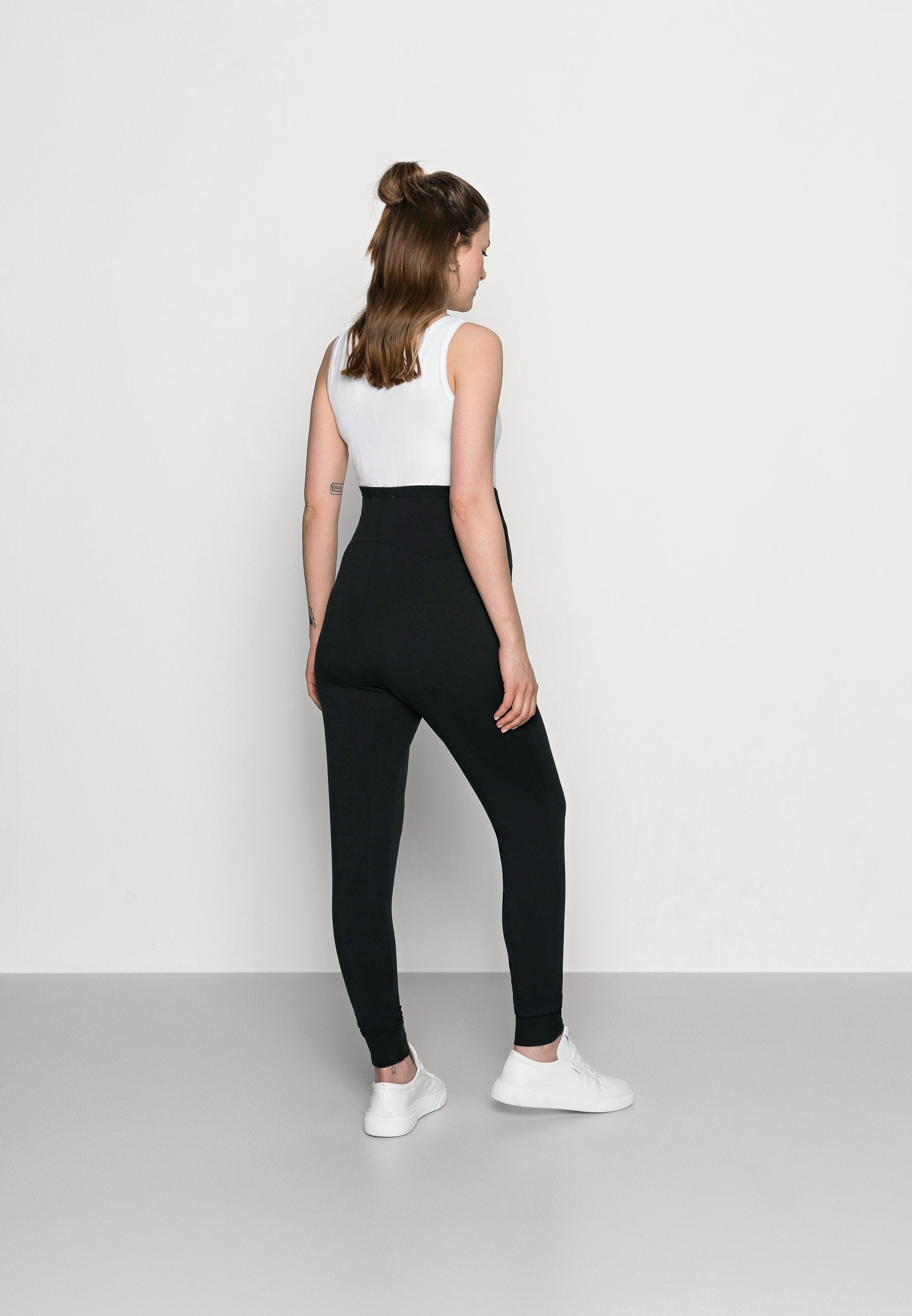  Tracksuit Bottoms - Tracksuit Bottoms
