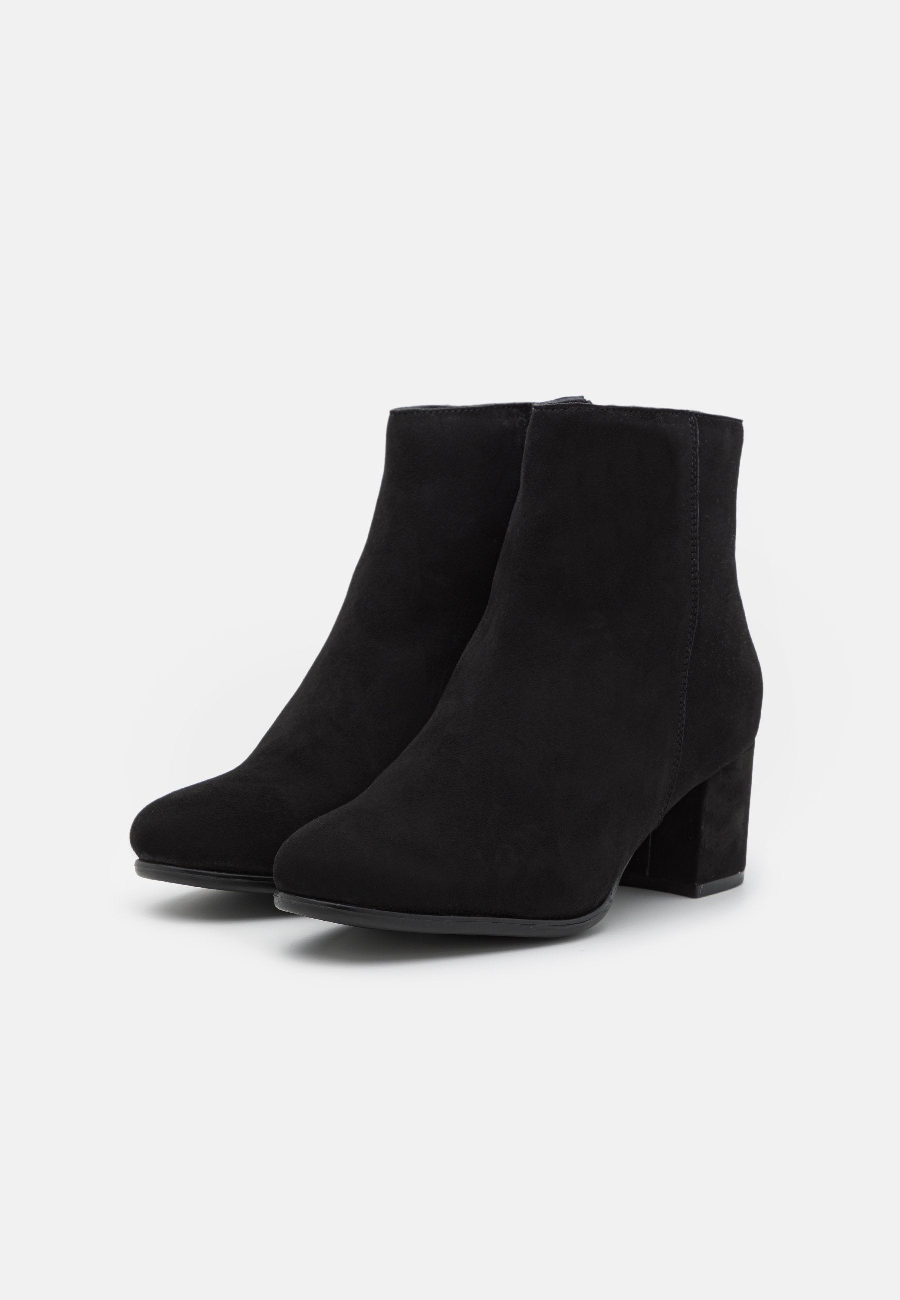  Leather - Classic Ankle Boots - Black