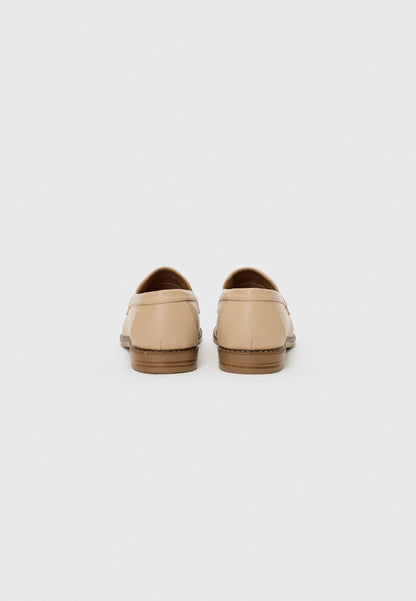 Anna Field Moccasins - Beige