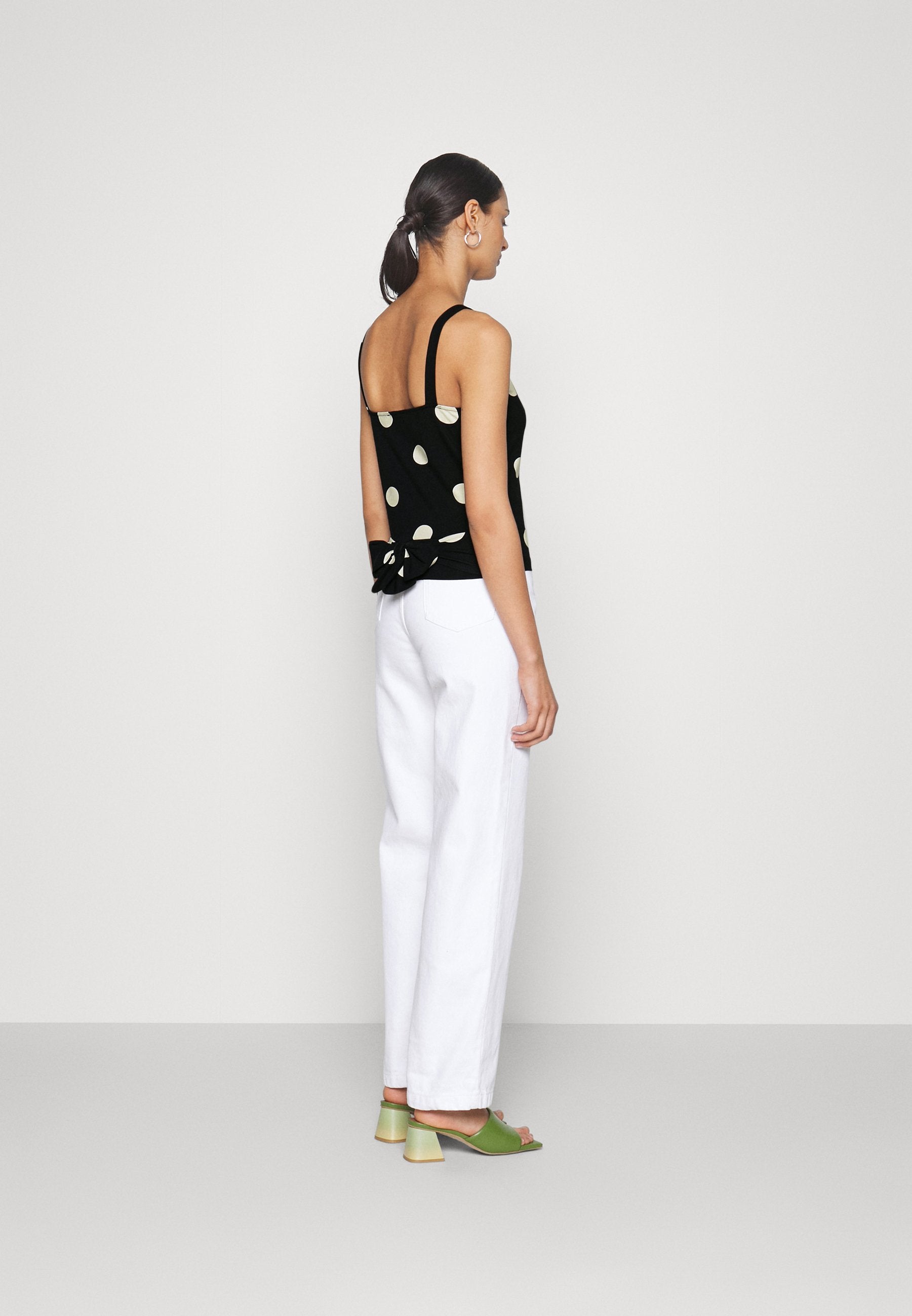 Anna Field Top - Black/White