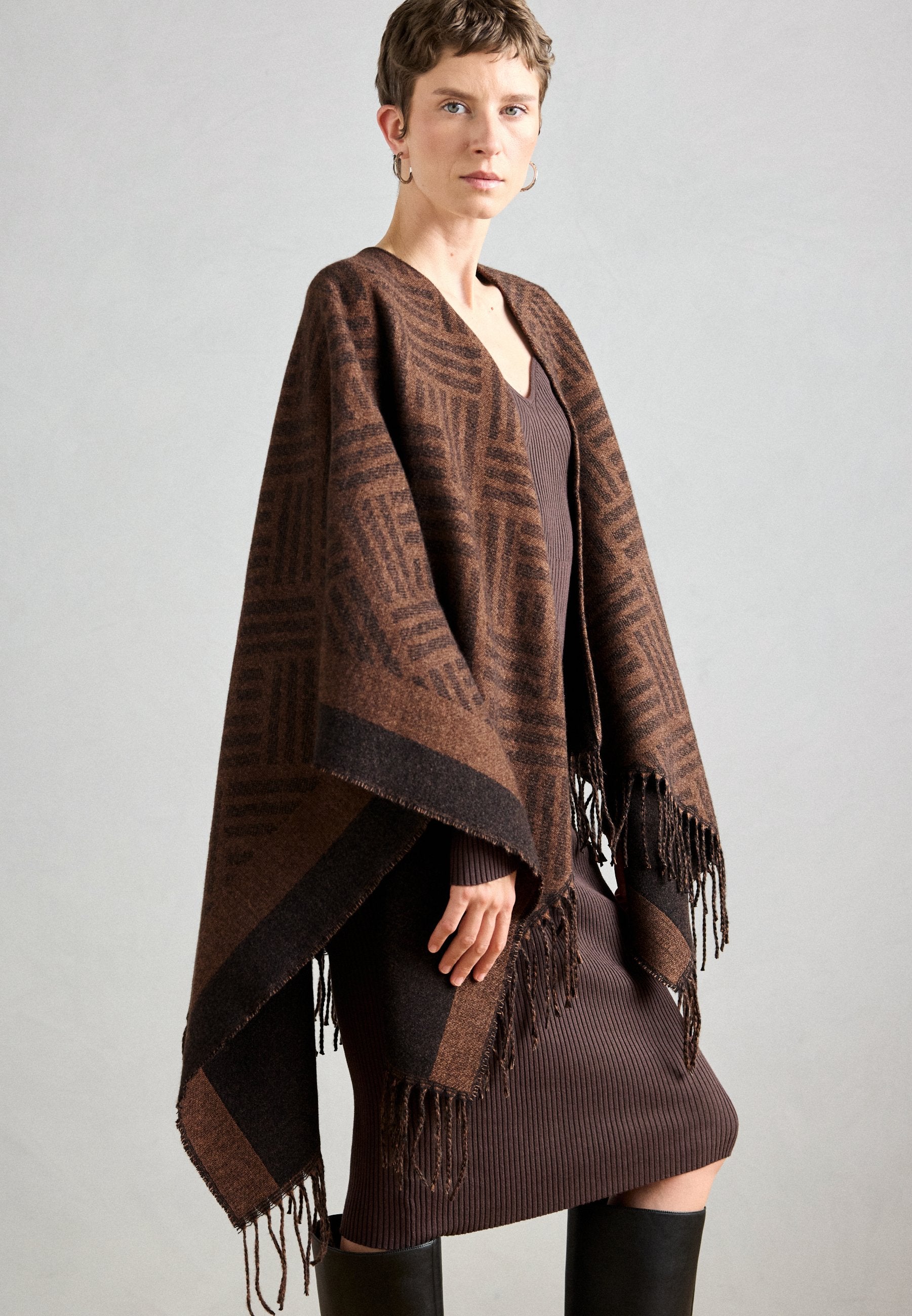 Anna Field AWS - Cape - Brown/ Black