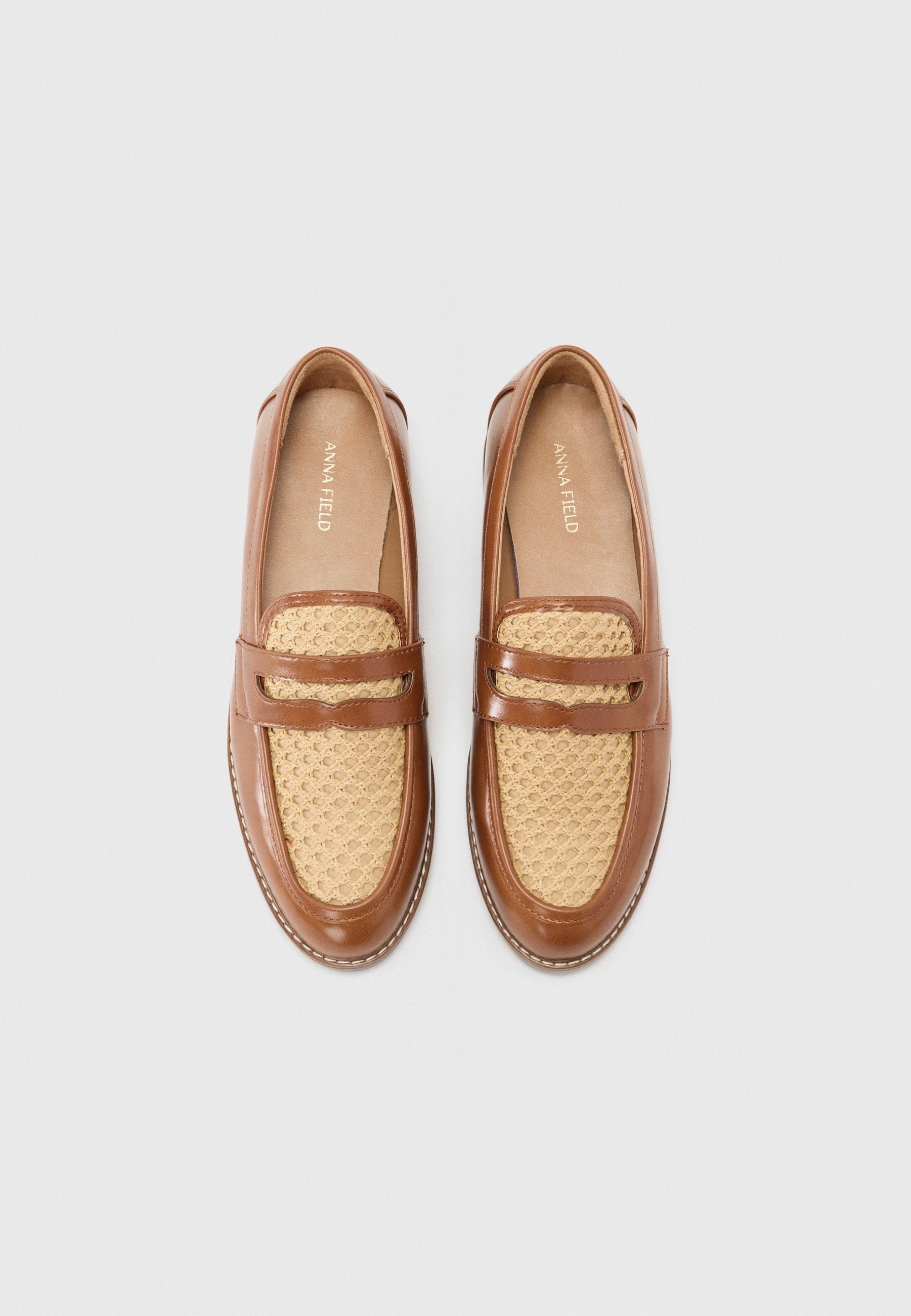 Anna Field Moccasins - Brown/beige