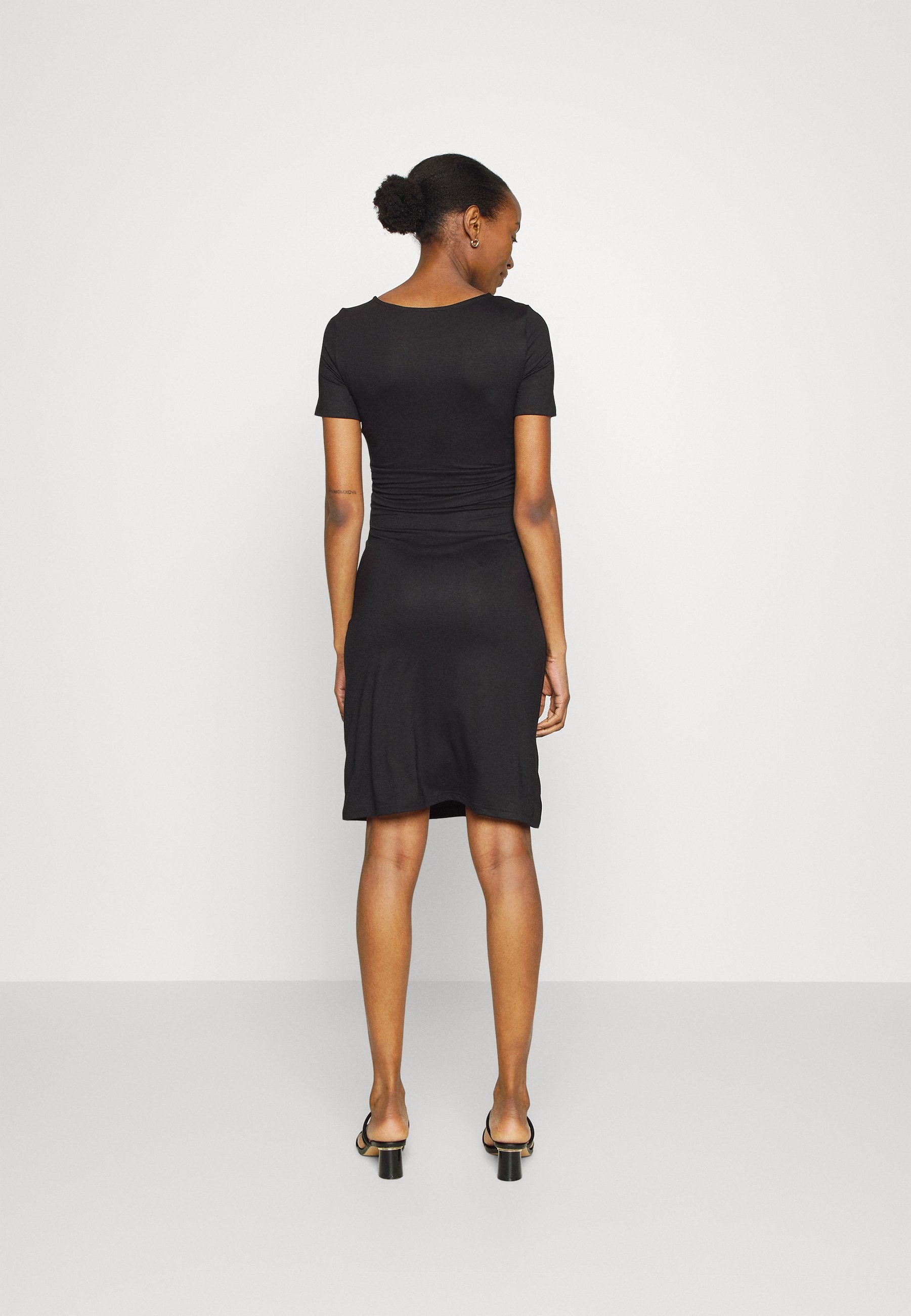  Short Sleeves Ruched Waist Mini Flared Dress - Jersey Dress - Black