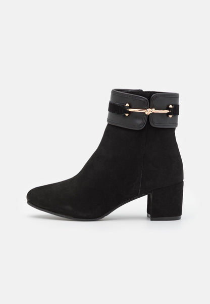 Anna Field Leather- Classic Ankle Boots - Black