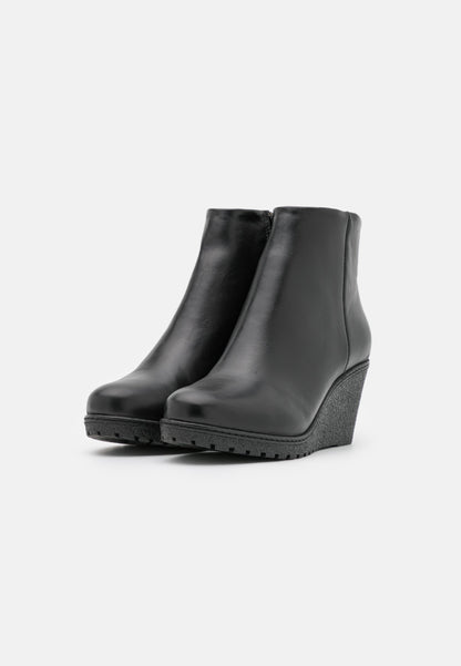 Anna Field Leather Winter Boot - Wedge Ankle Boots
