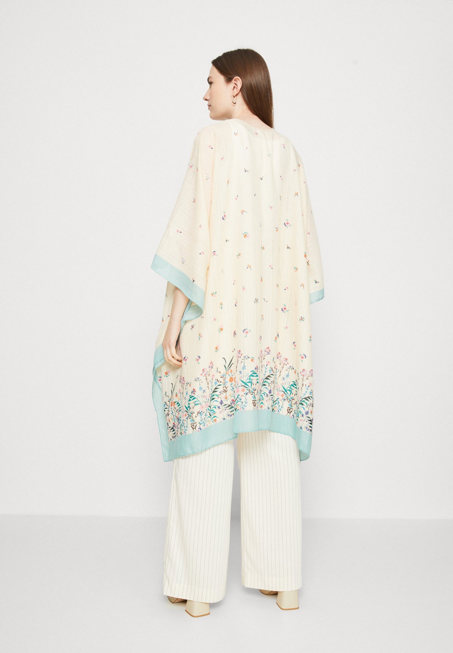 Anna Field Cape - Yellow