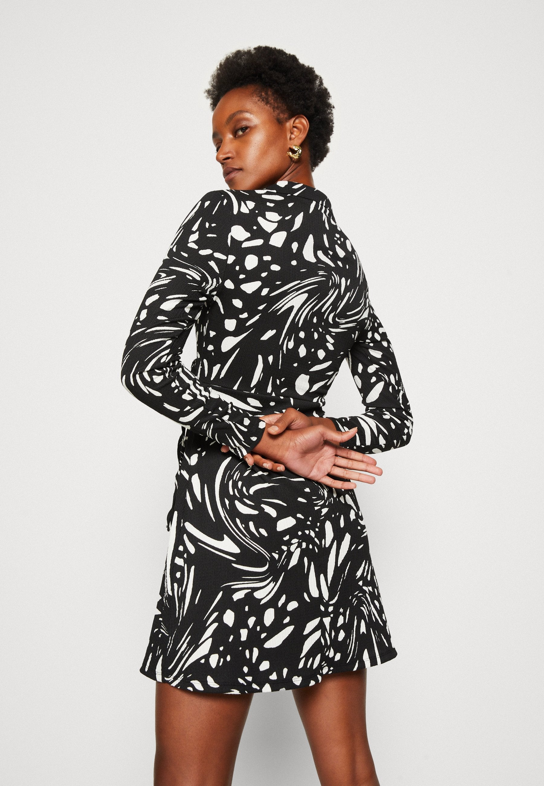 Anna Field Day Dress - Black/White