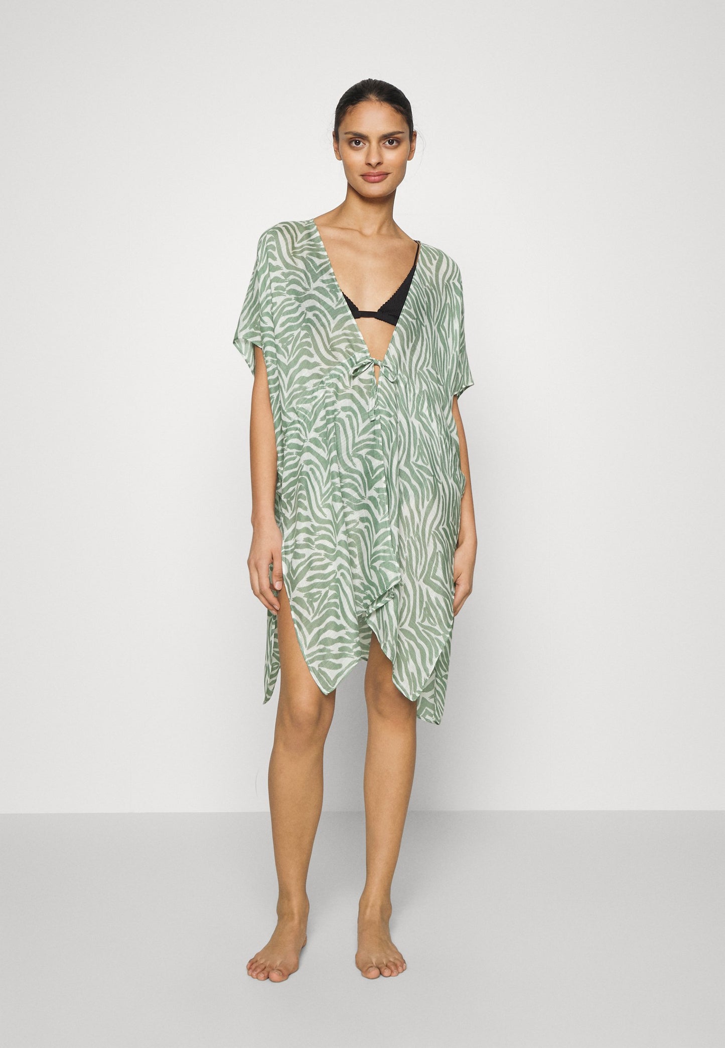 Anna Field PRINTED SHORT KIMONO - Beach Accessory - Khaki/off-white