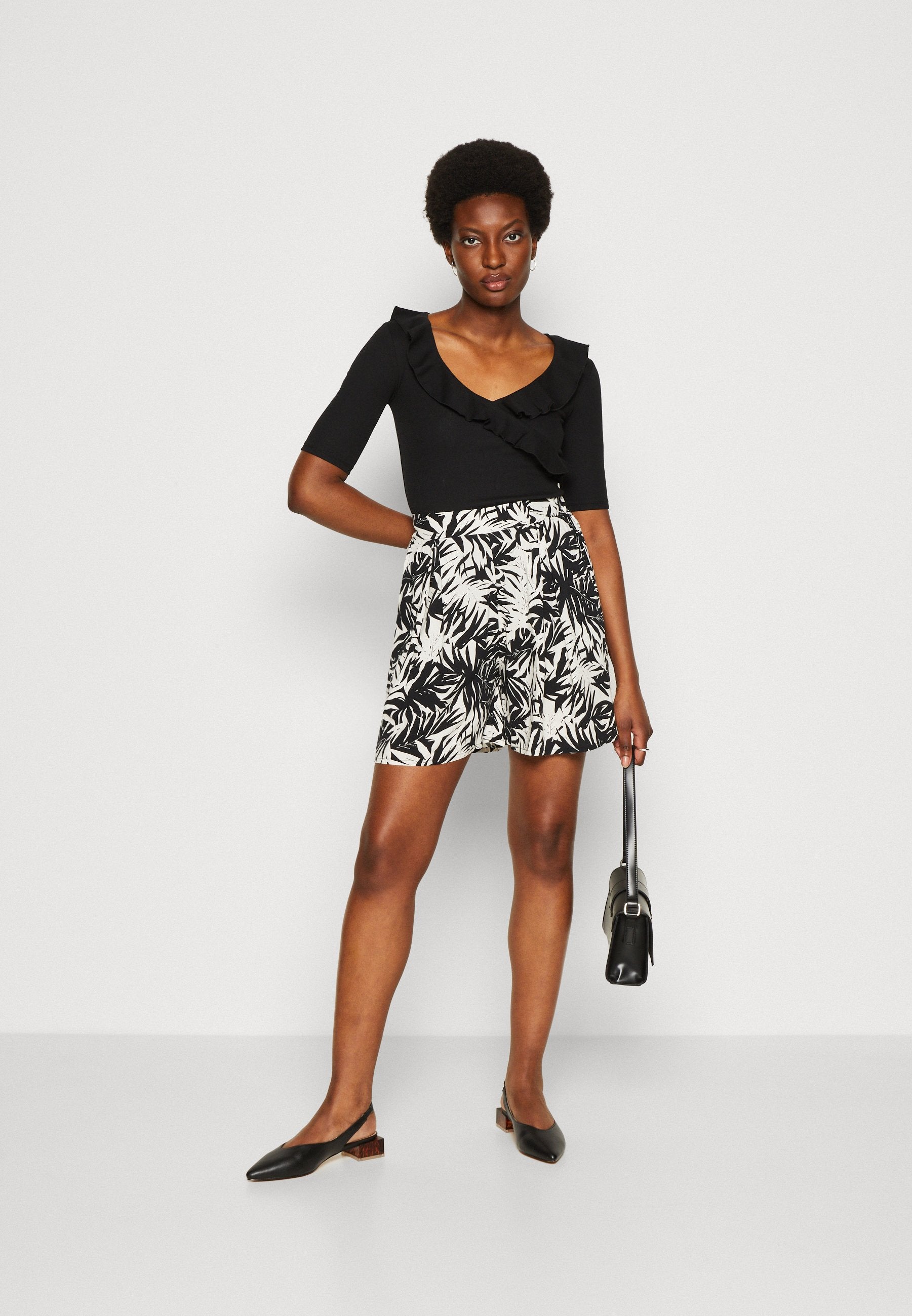 Anna Field Shorts - Black/Off-White