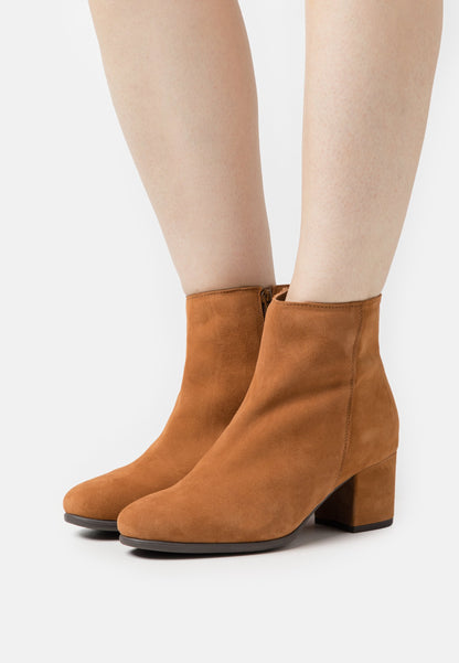  Leather - Classic Ankle Boots - Cognac