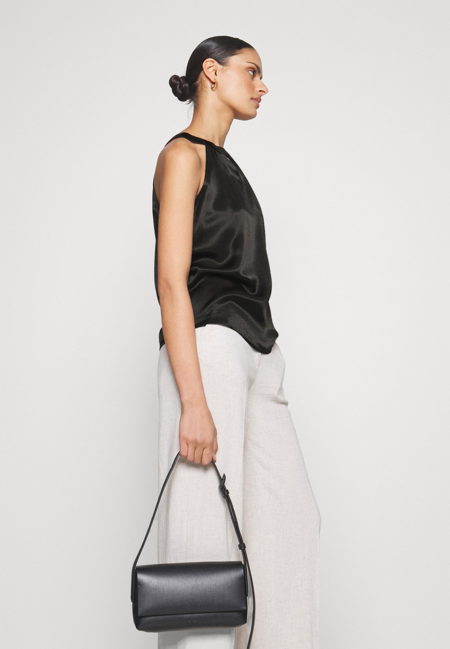 Anna Field Top - Black