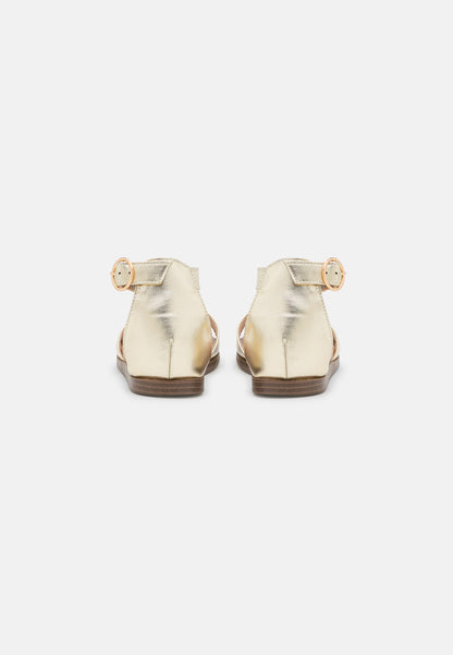  Sandals - Sandals