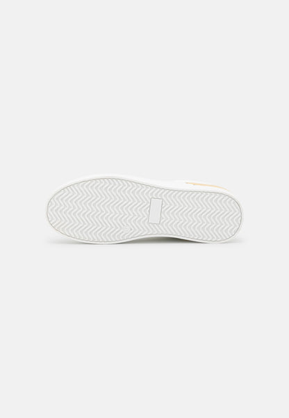 Anna Field Trainers - Trainers