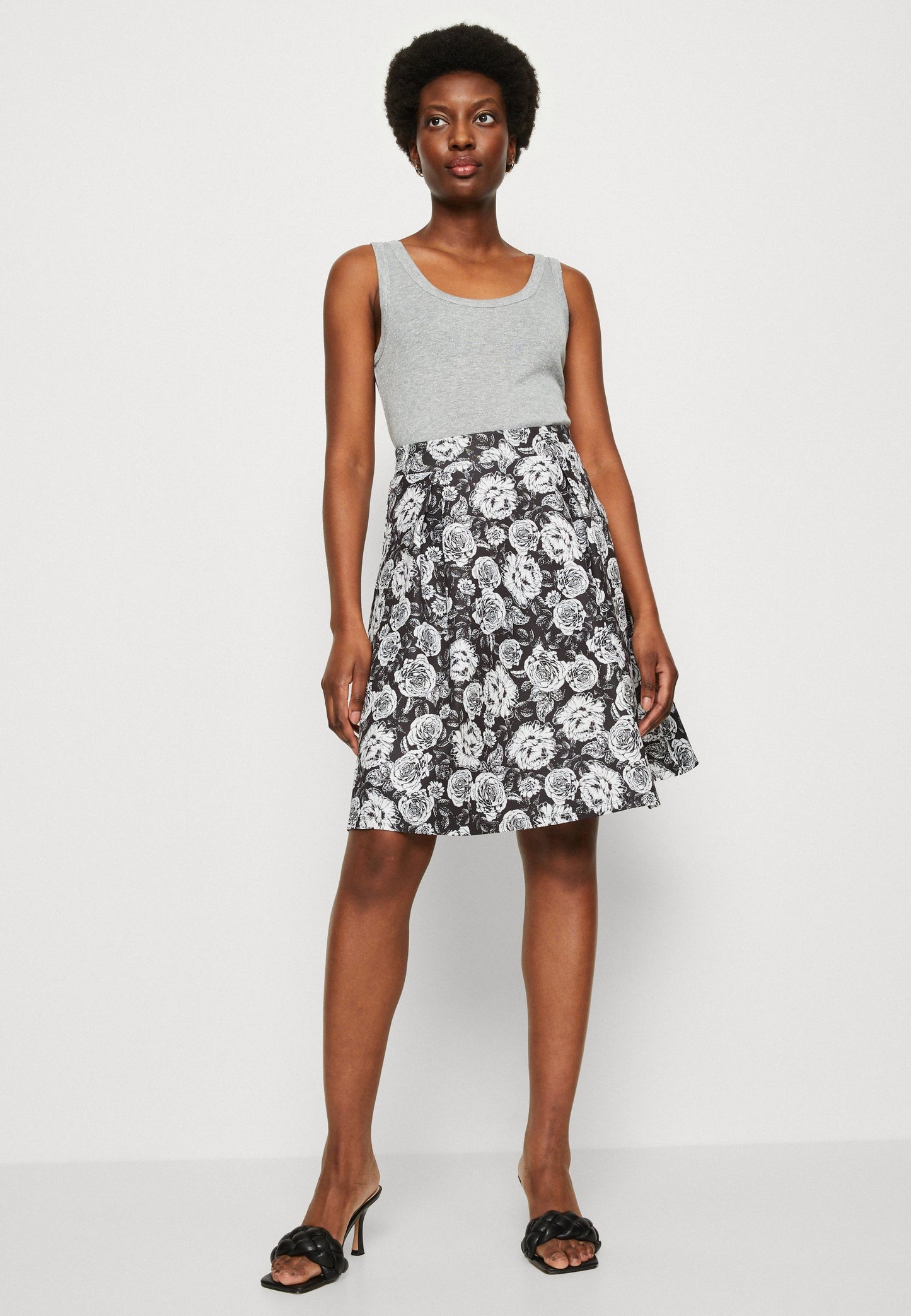 Anna Field Pleated Skirt - Black/White