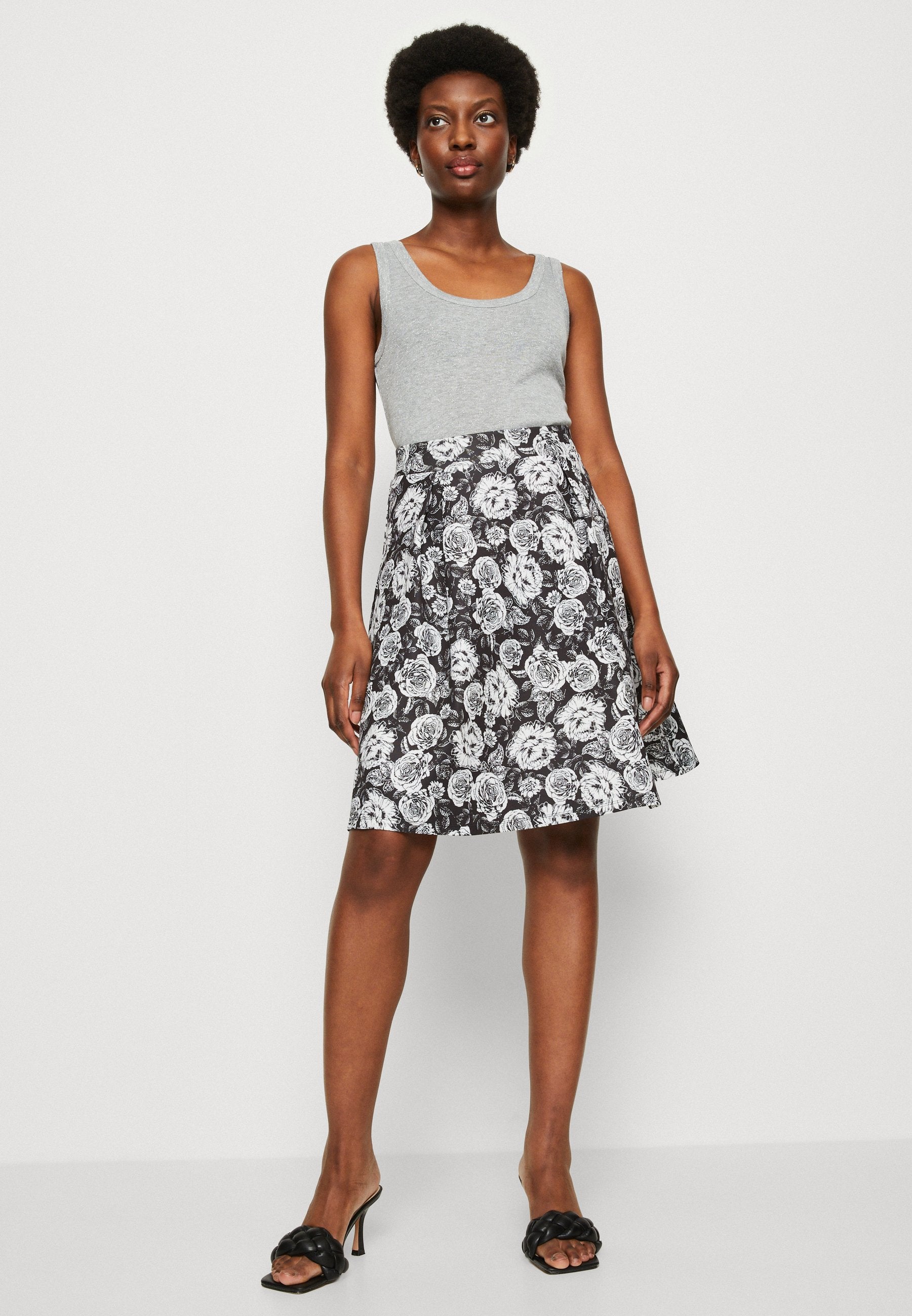 Anna Field Pleated Skirt - Black/White