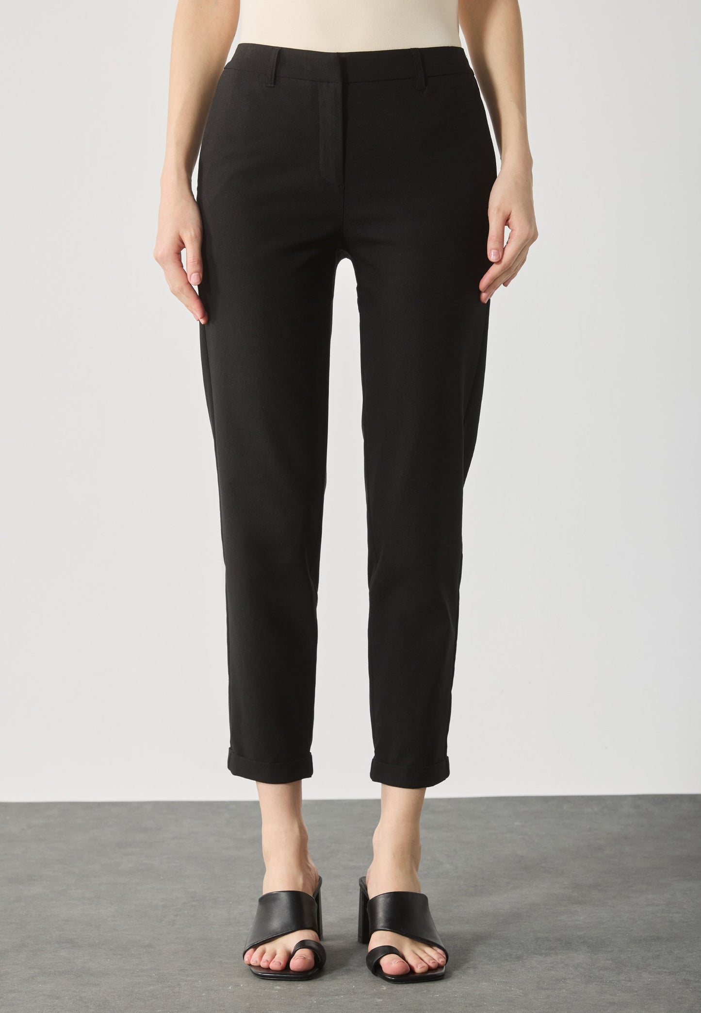 Anna Field CHINO TROUSERS - Trousers - Black
