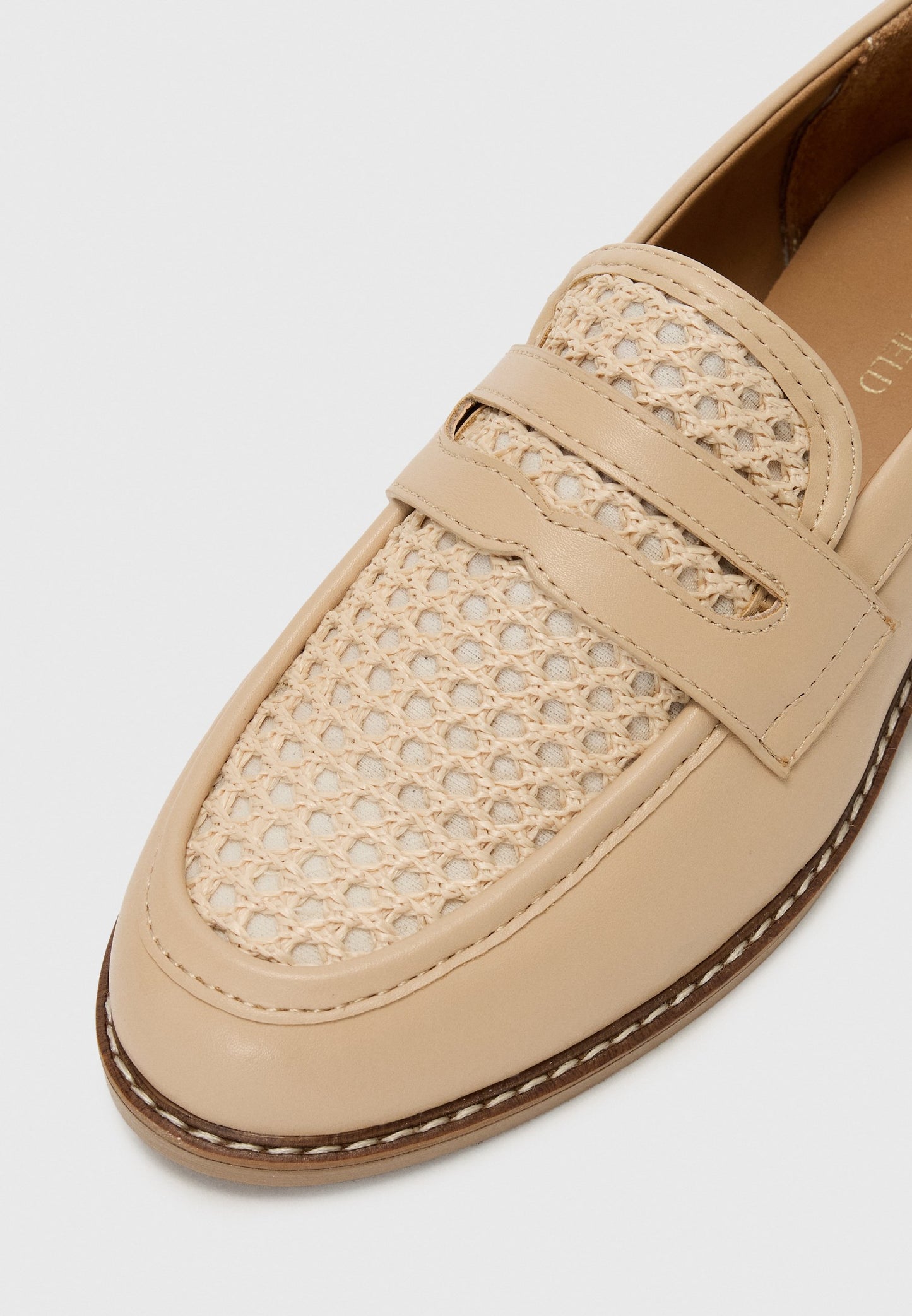 Anna Field Moccasins - Beige