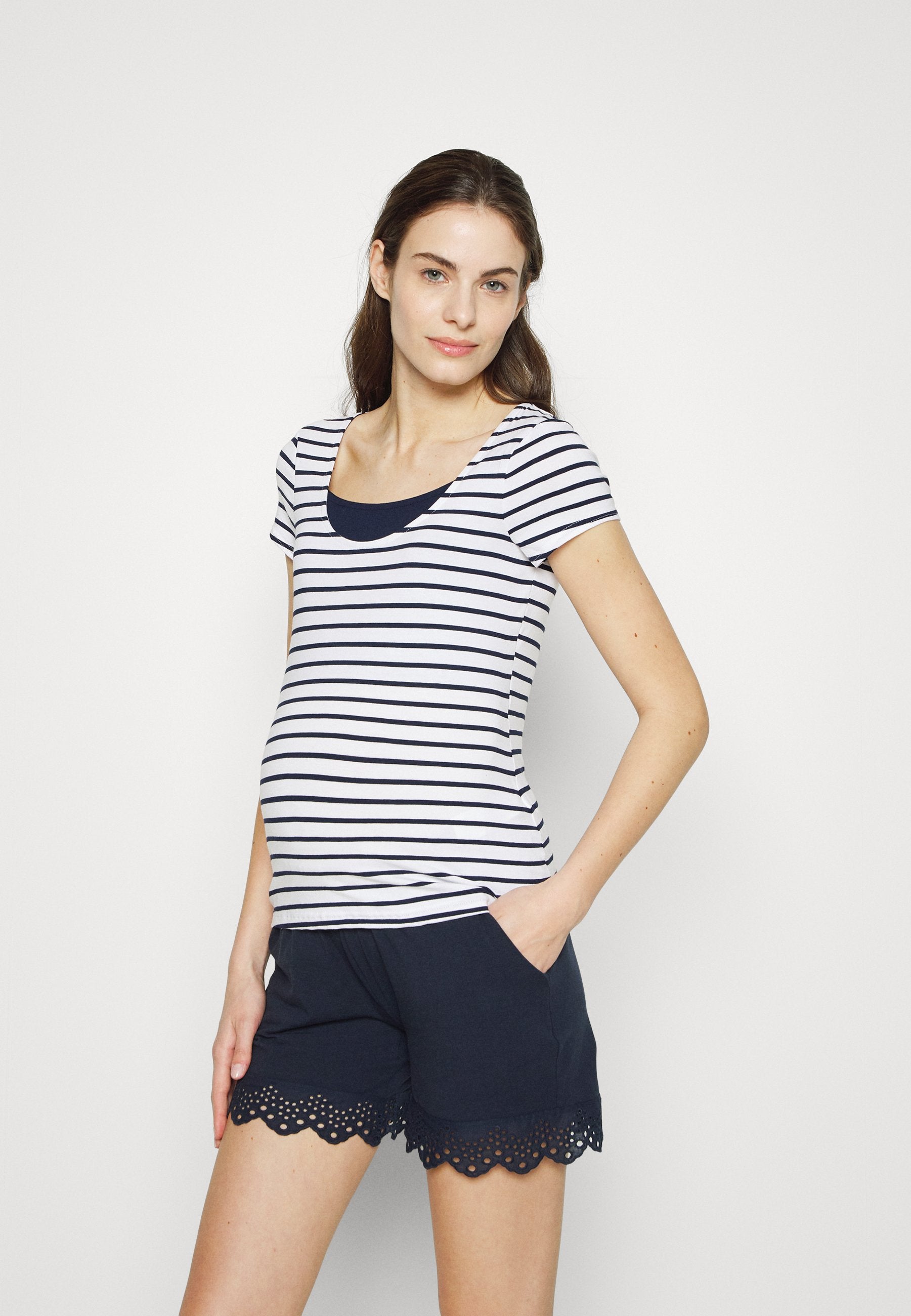  Maternity Double Layer Nursing - Print T-Shirt