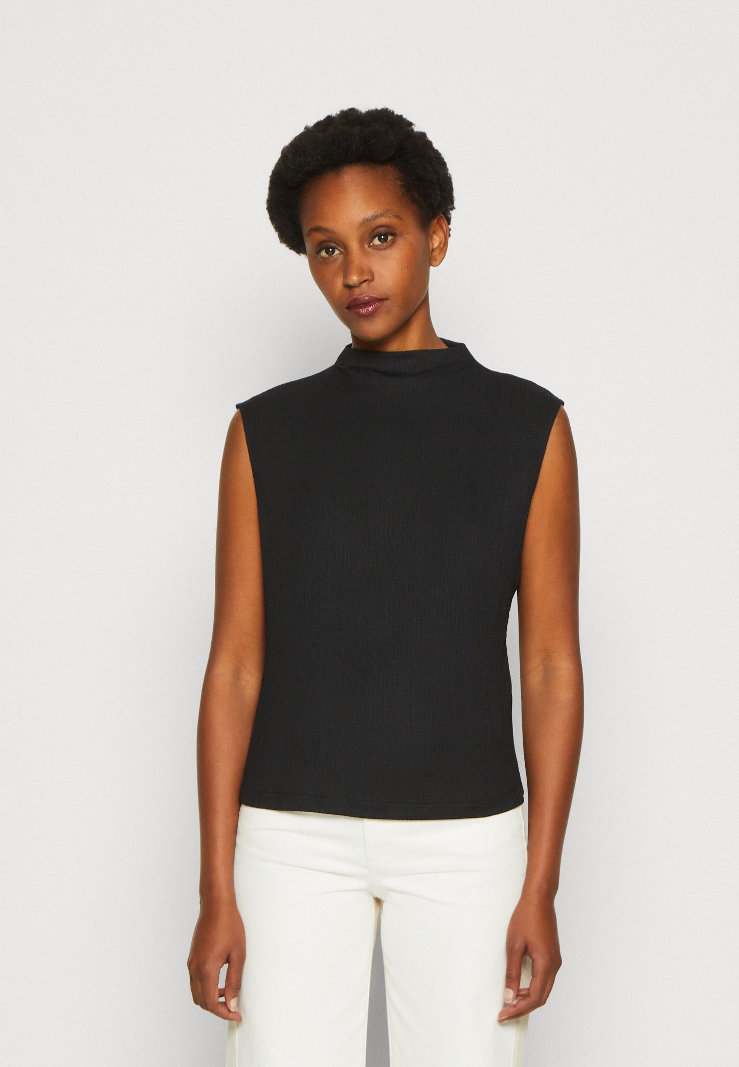 Anna Field Top - Black