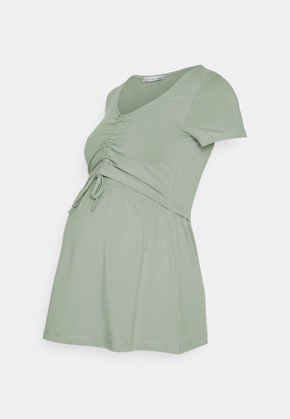  Basic T-Shirt - Basic T-Shirt