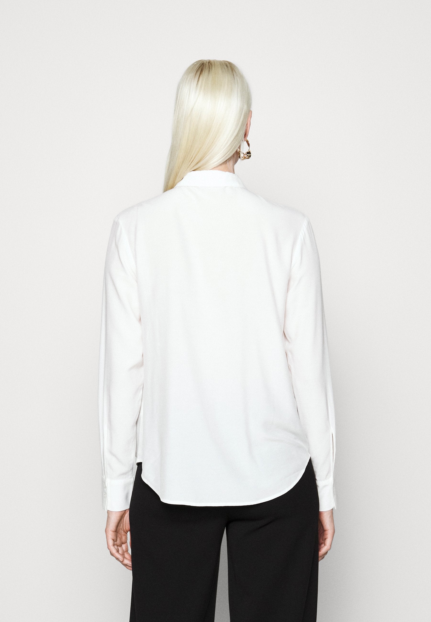  Blouse -White