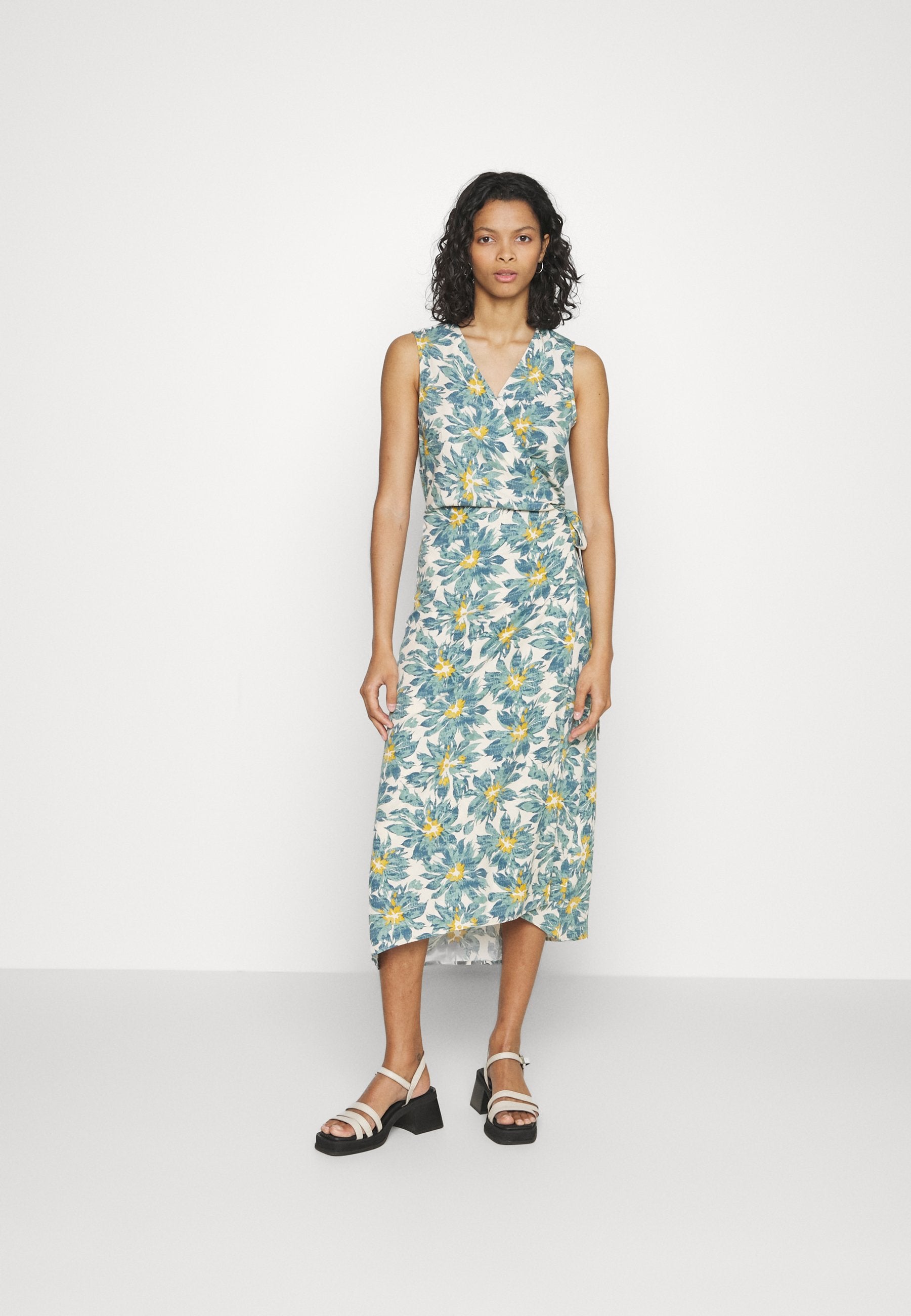 Anna Field Woven Wrap Dress - Day Dress - Multi/Green