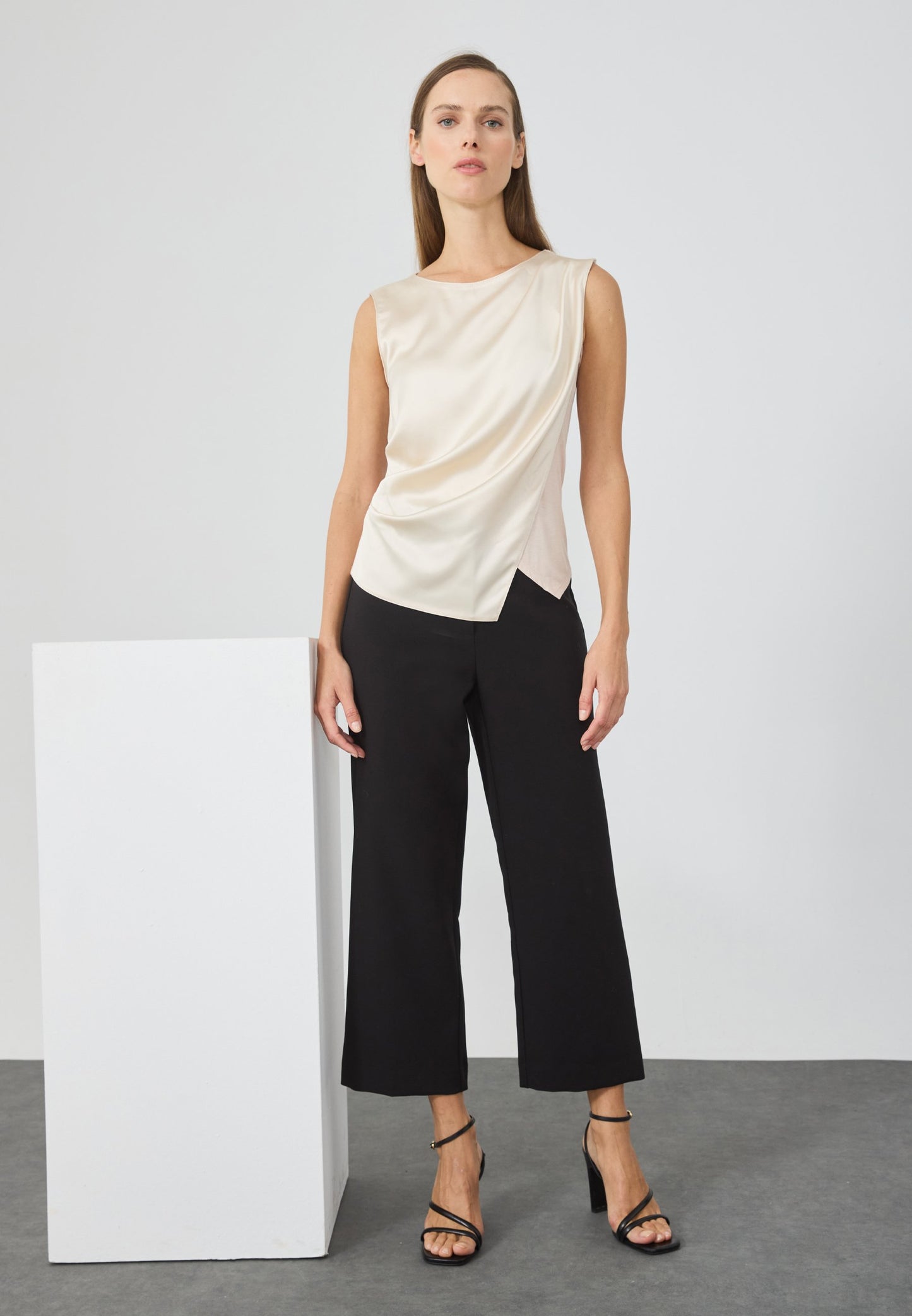 Anna Field Top - Champaigne