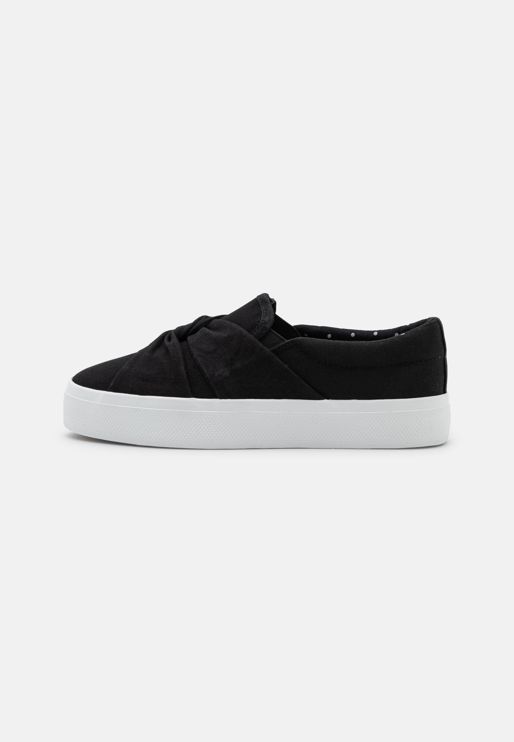 Anna Field Trainers - Trainers