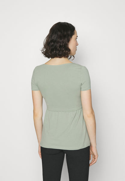 Basic T-Shirt - Basic T-Shirt