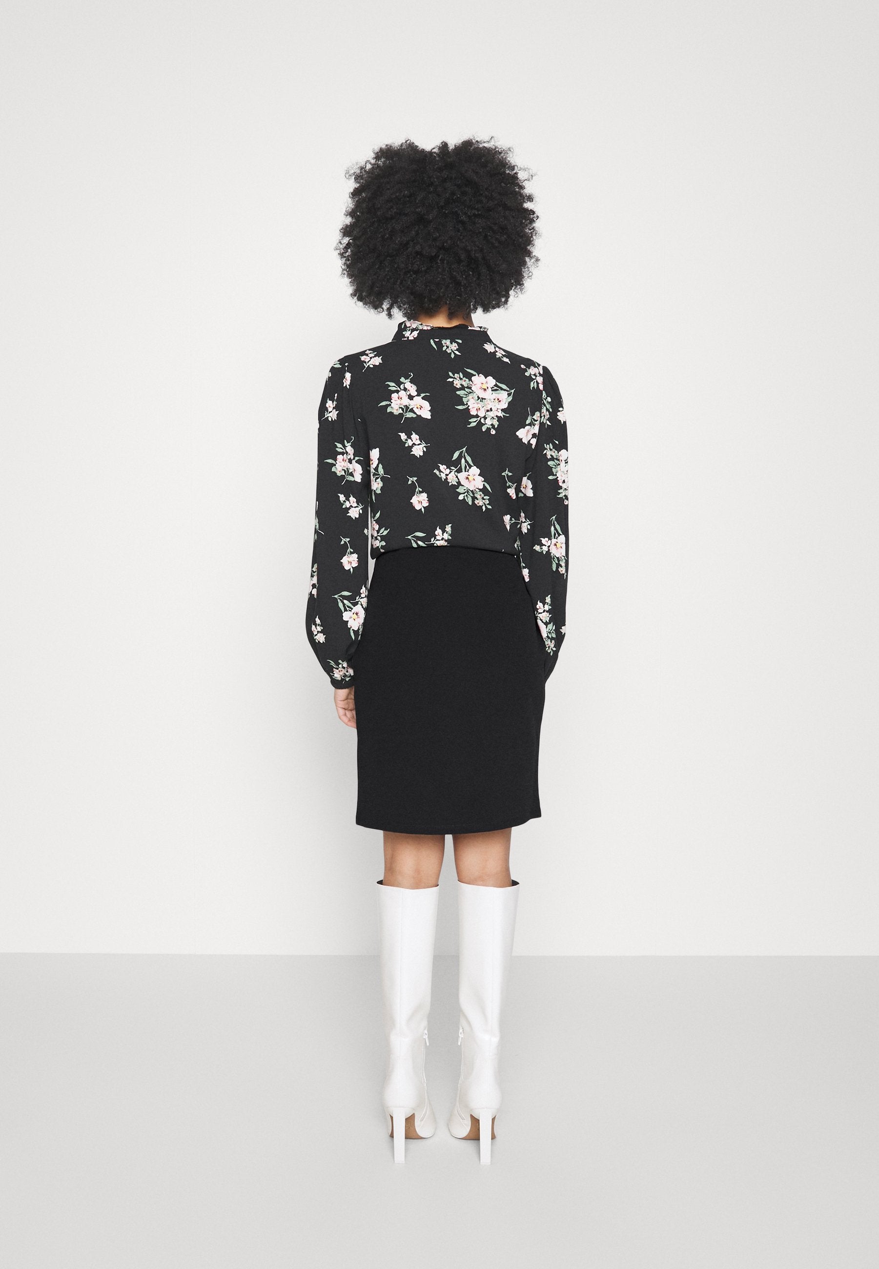 Panel Asymmetric - Mini Skirt