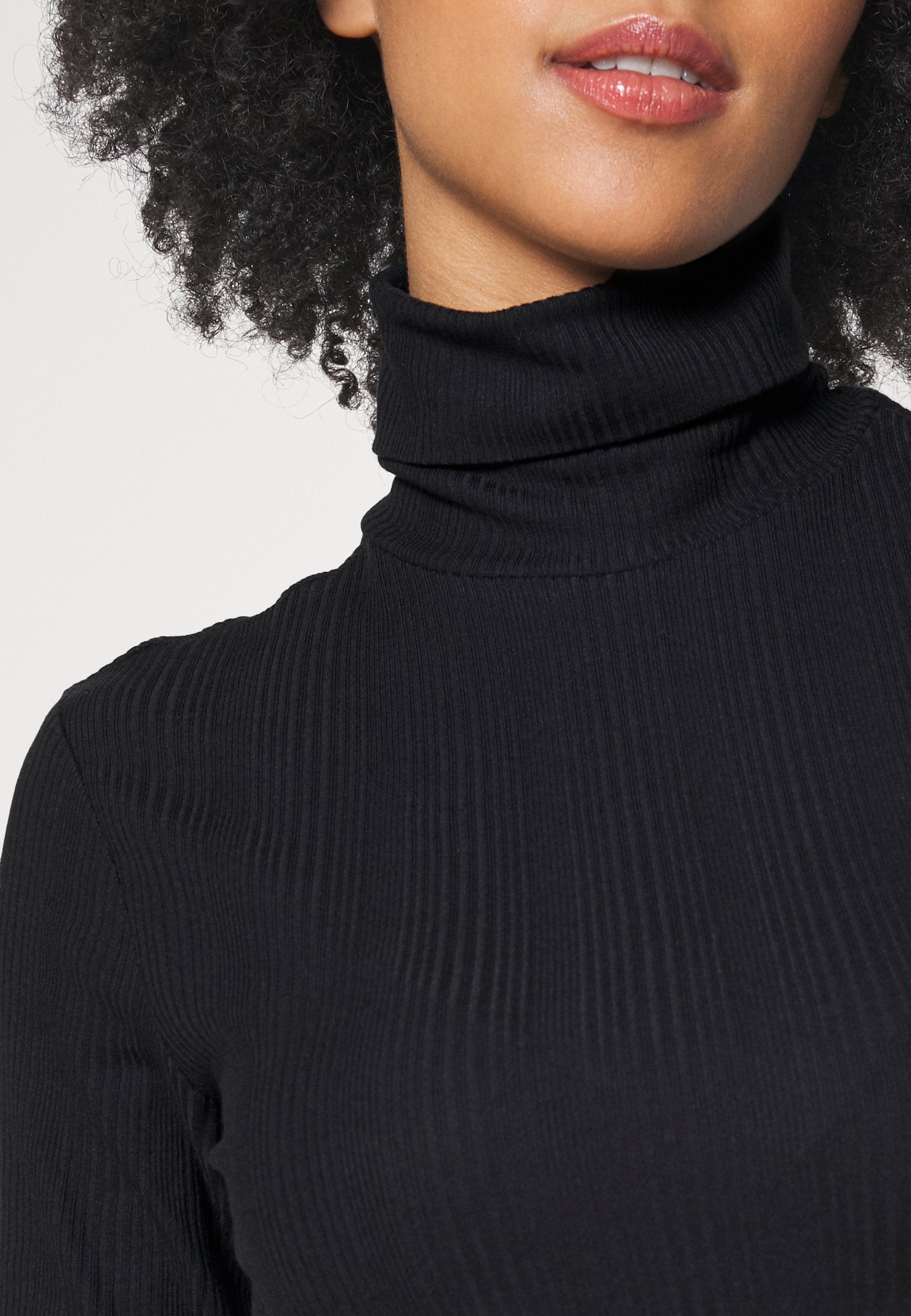  Basic T-Shirt - Black